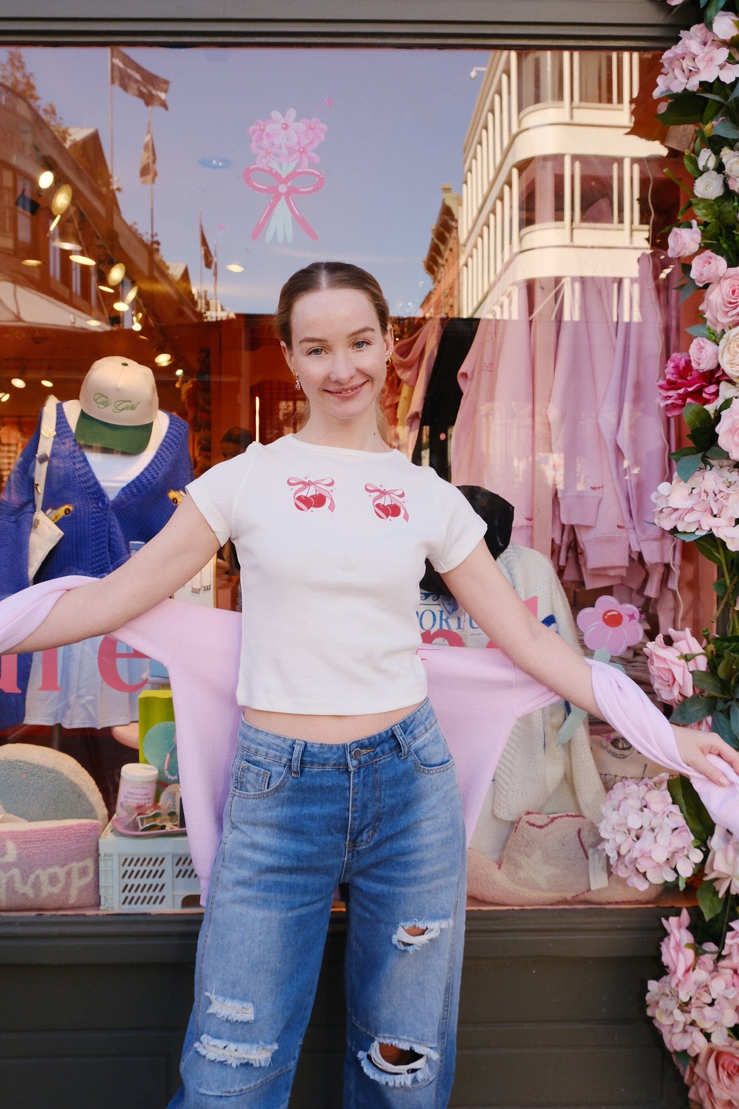 Berry Cherry Graphic Baby Tee t-shirt mure + grand