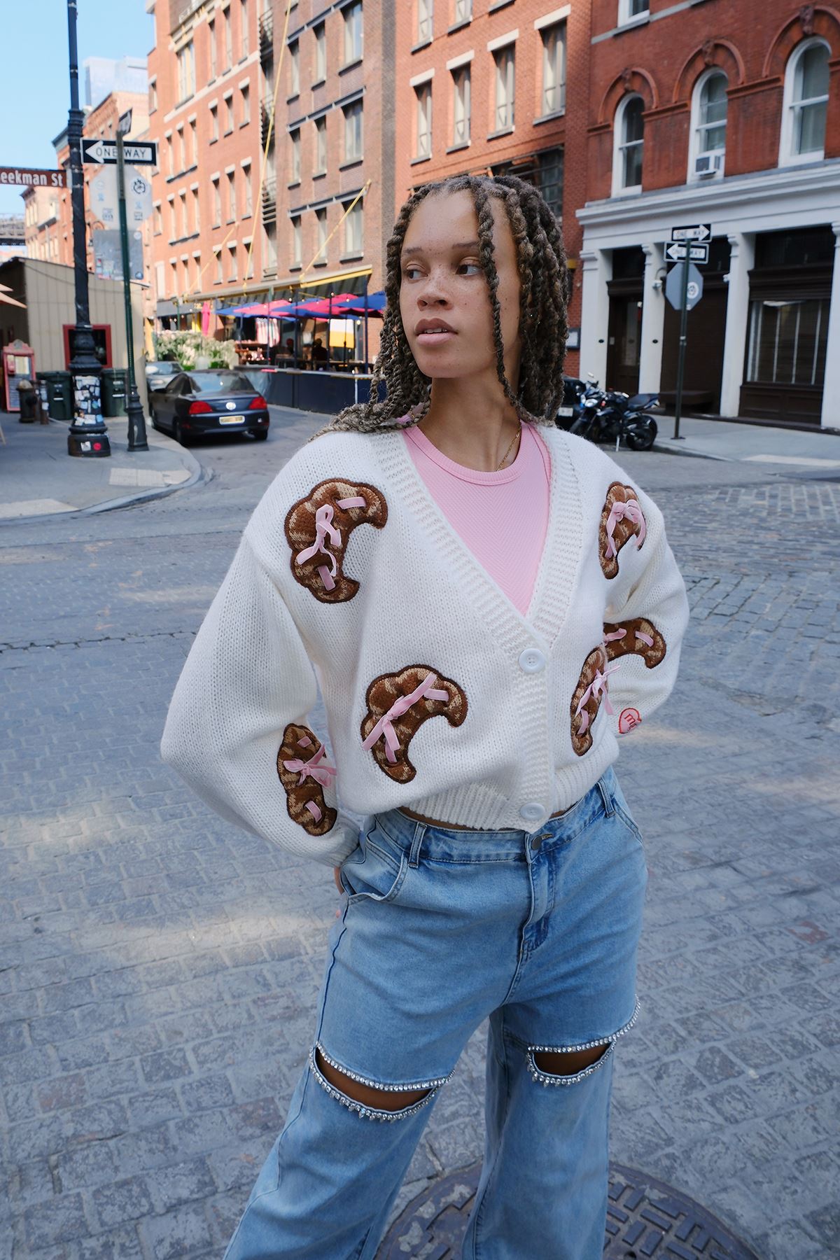 Bows and Croissants Puff Cardigan Sweater mure + grand