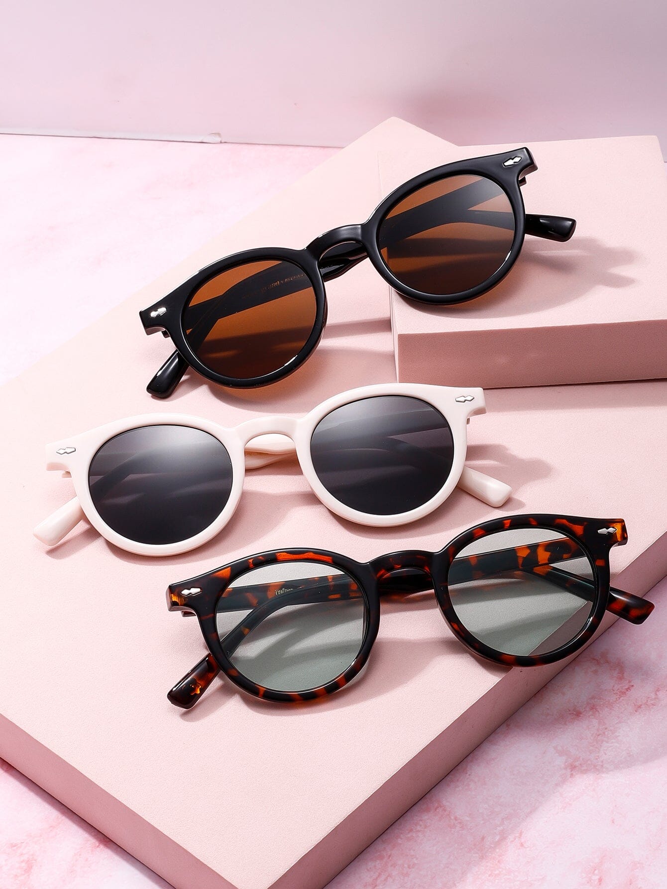 Cabo Rounded Sunglasses Sunglasses mure + grand
