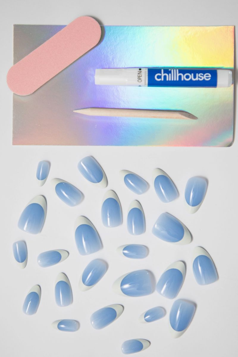 Chill Tips in Pool Day Nail Chillhouse