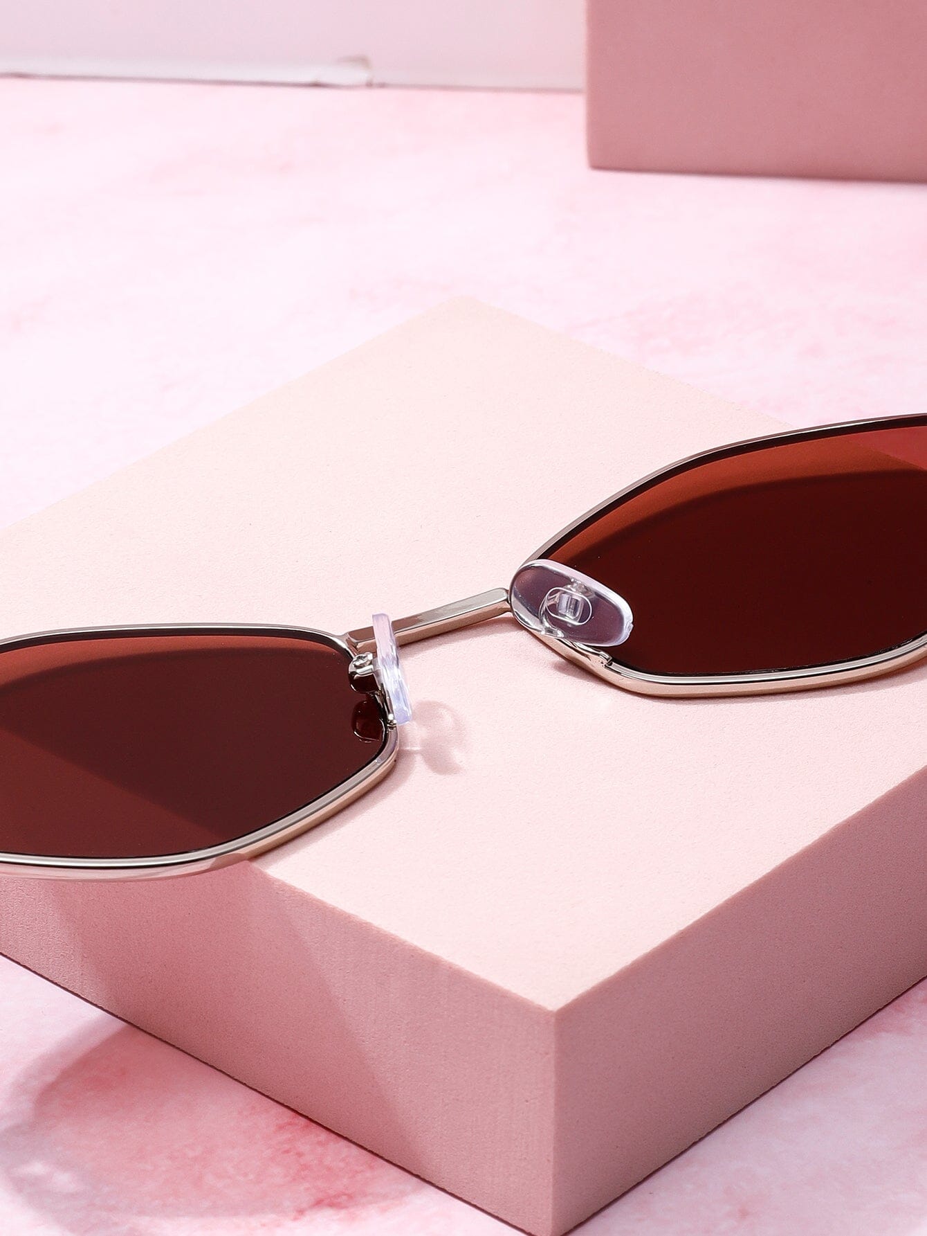 Coastal Metal Frame Sunglasses Sunglasses mure + grand