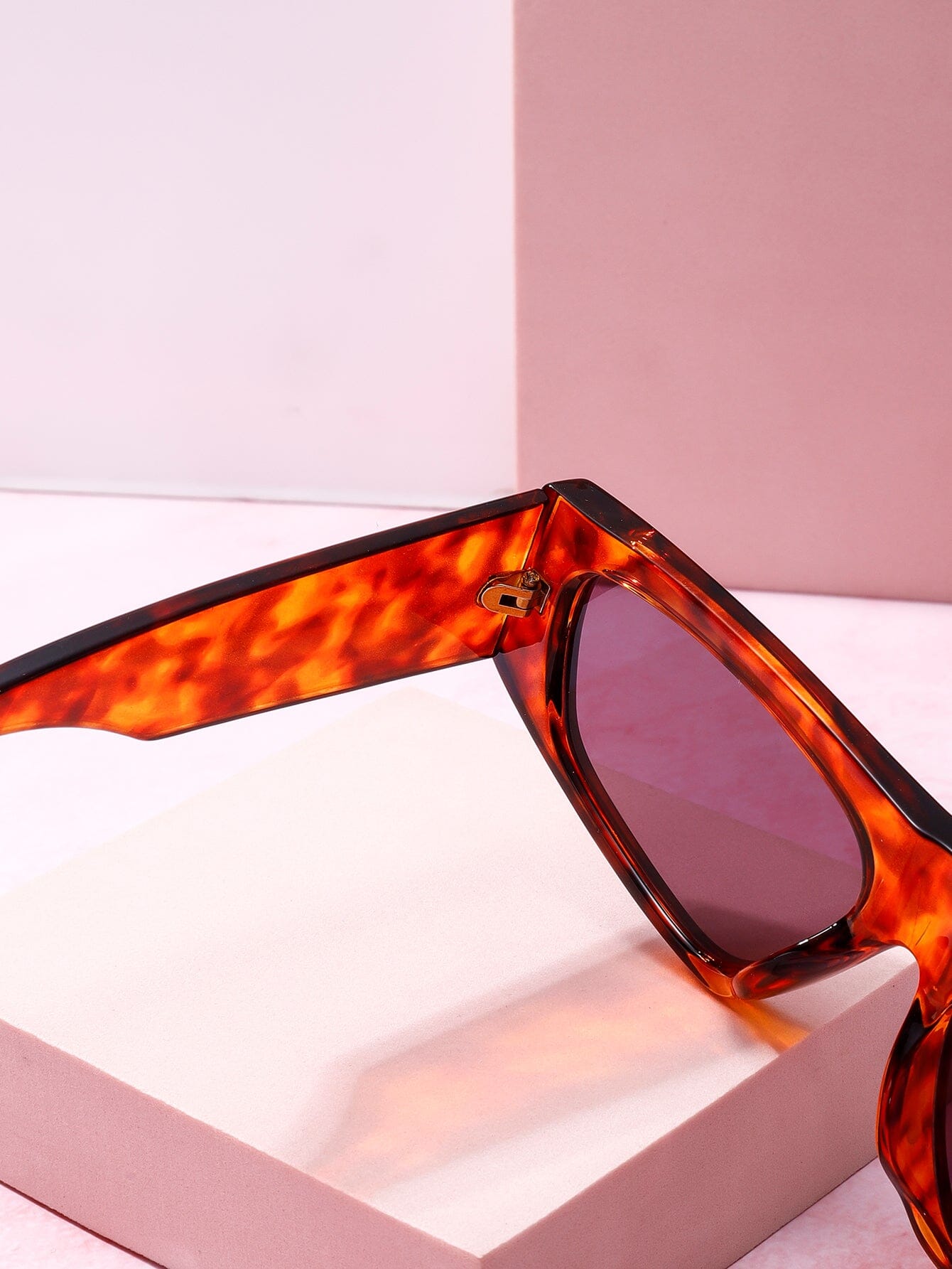 Costa Brava Rounded Frame Sunglasses Sunglasses mure + grand