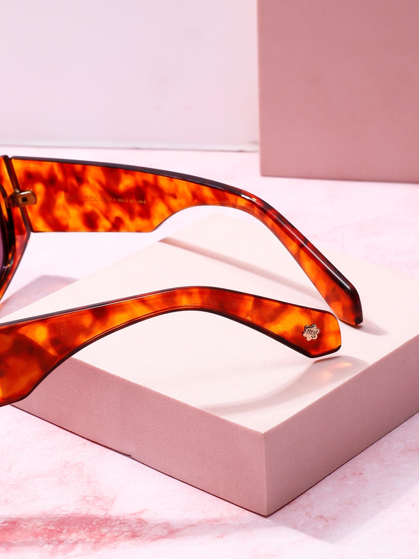 Costa Brava Rounded Frame Sunglasses Sunglasses mure + grand