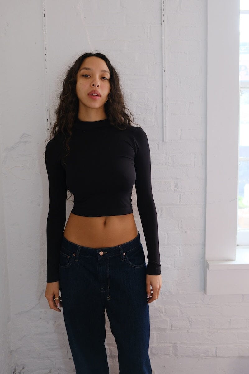 Dilek Mock Neck Crop Top Top mure + grand Black