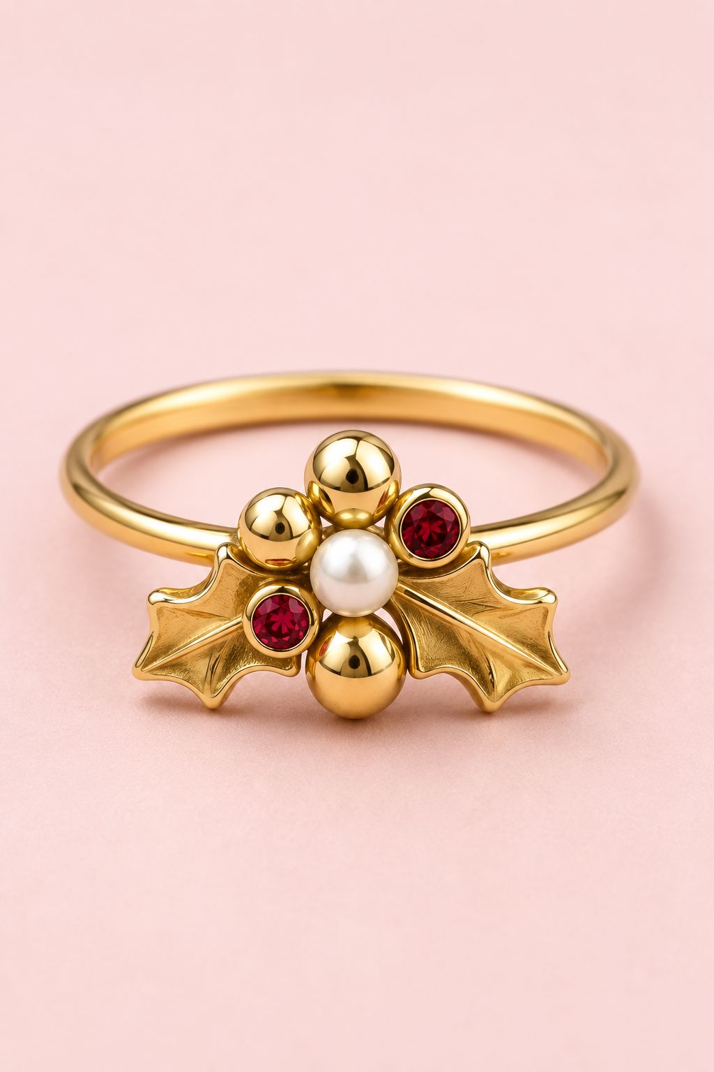 Holly Jolly Pearl Stacking RingMure + Grand