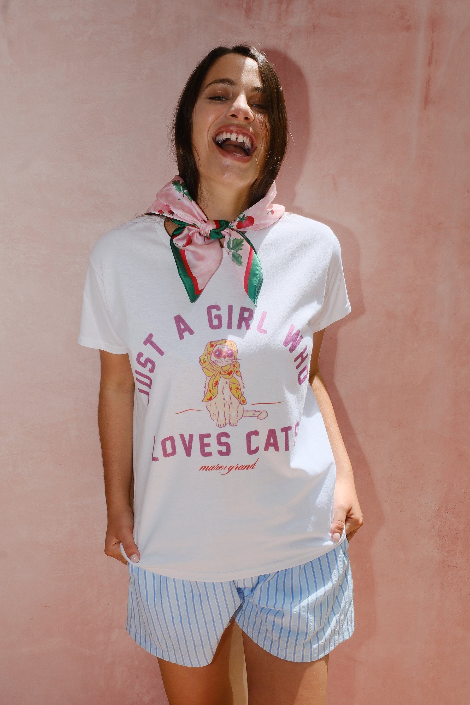 Just a Girl Who Loves Cats Graphic T-shirt t-shirt mure + grand