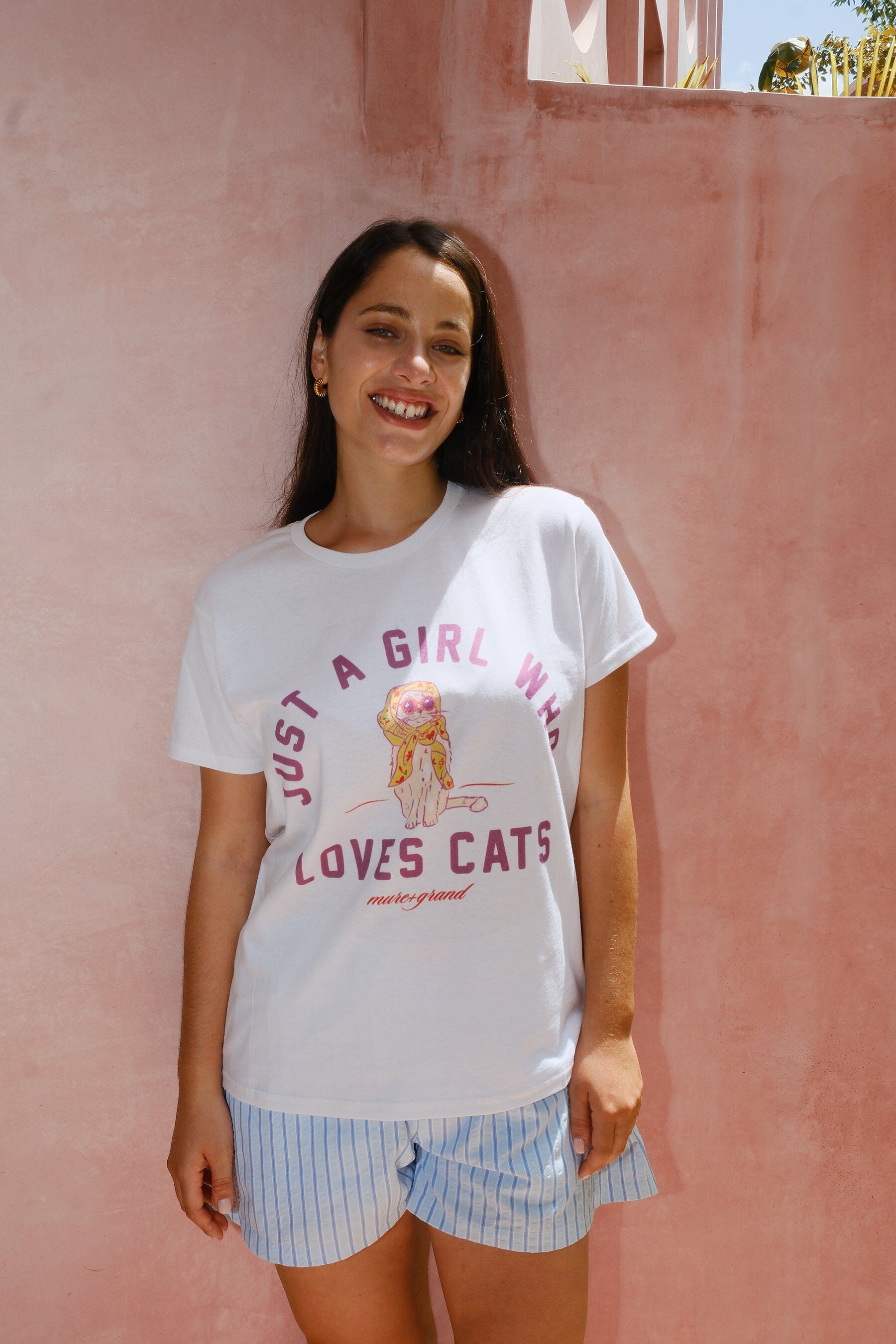 Just a Girl Who Loves Cats Graphic T-shirt t-shirt mure + grand