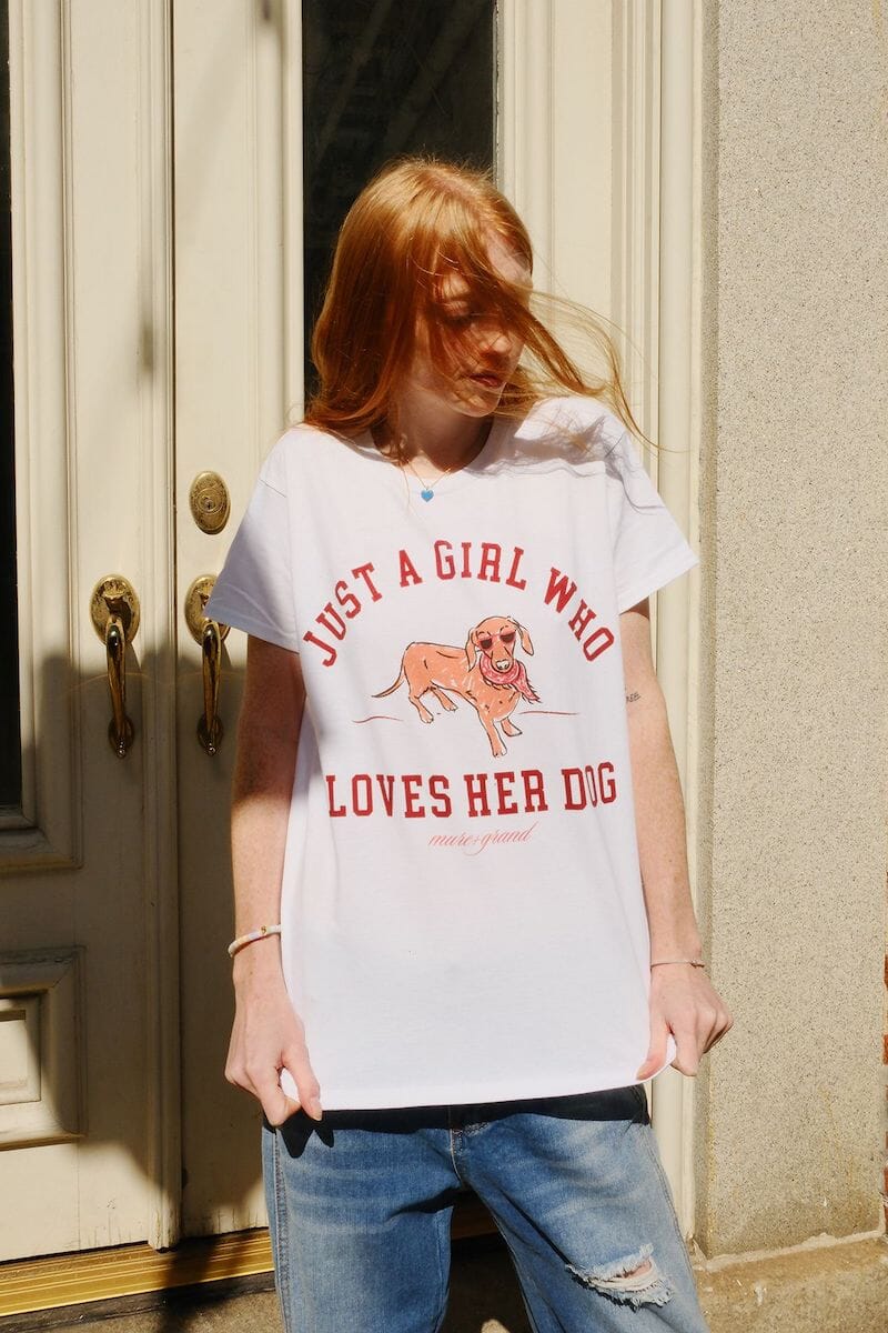 Just a Girl Who Loves Her Dog Graphic T-shirt t-shirt mure + grand