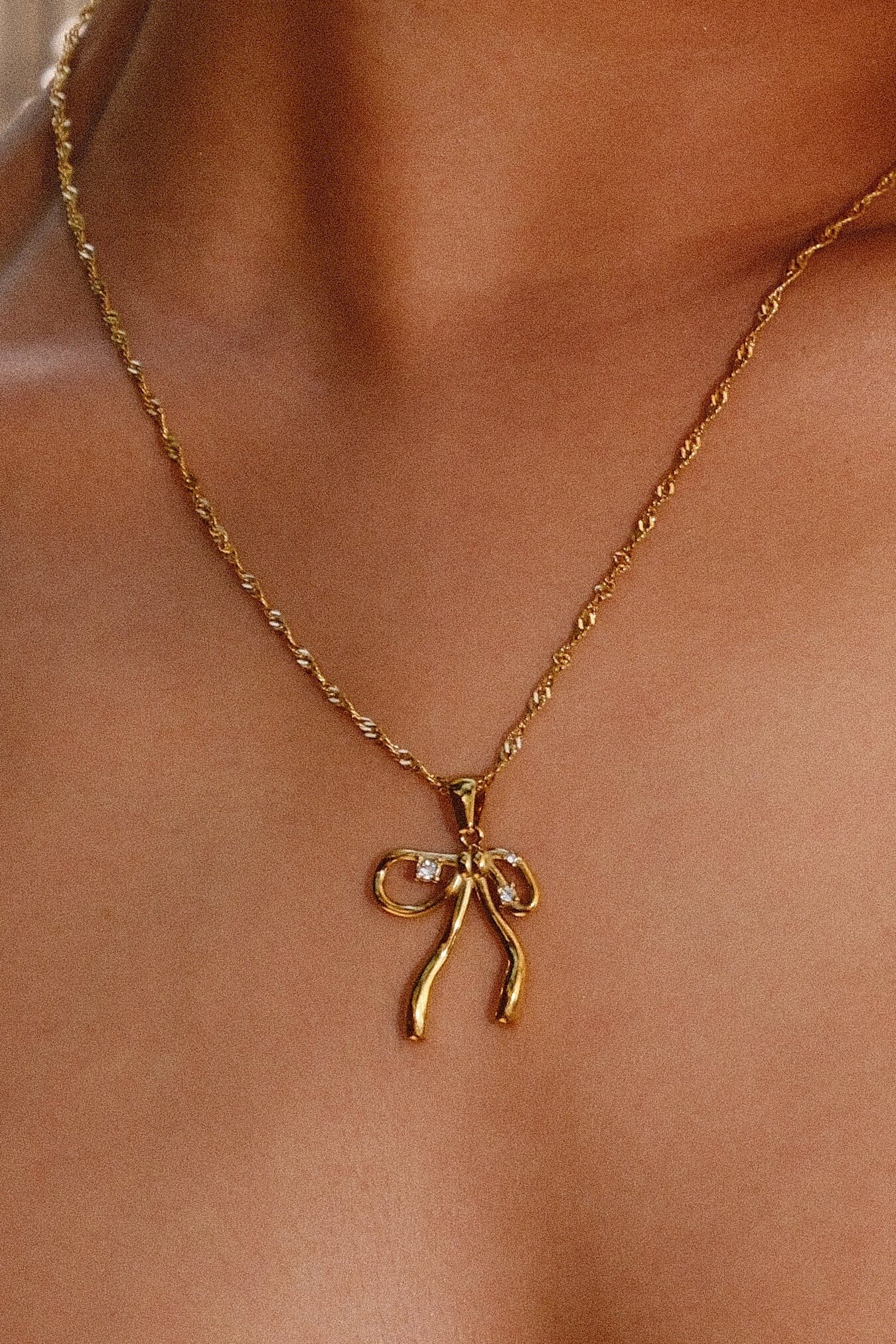 Lilou Bow Charm Necklace Necklaces mure + grand