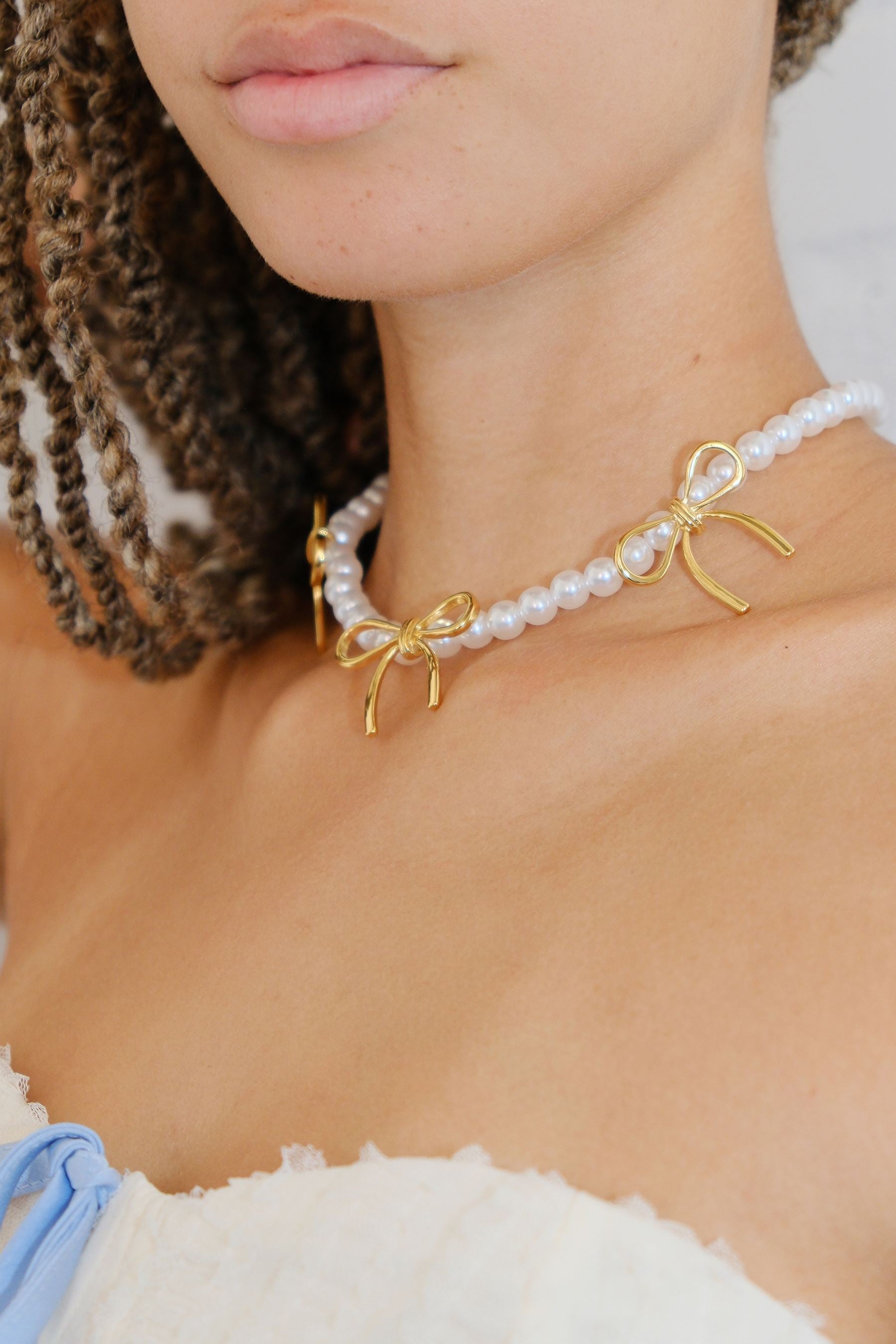 Louise Bow and Pearl Necklace Necklaces mure + grand