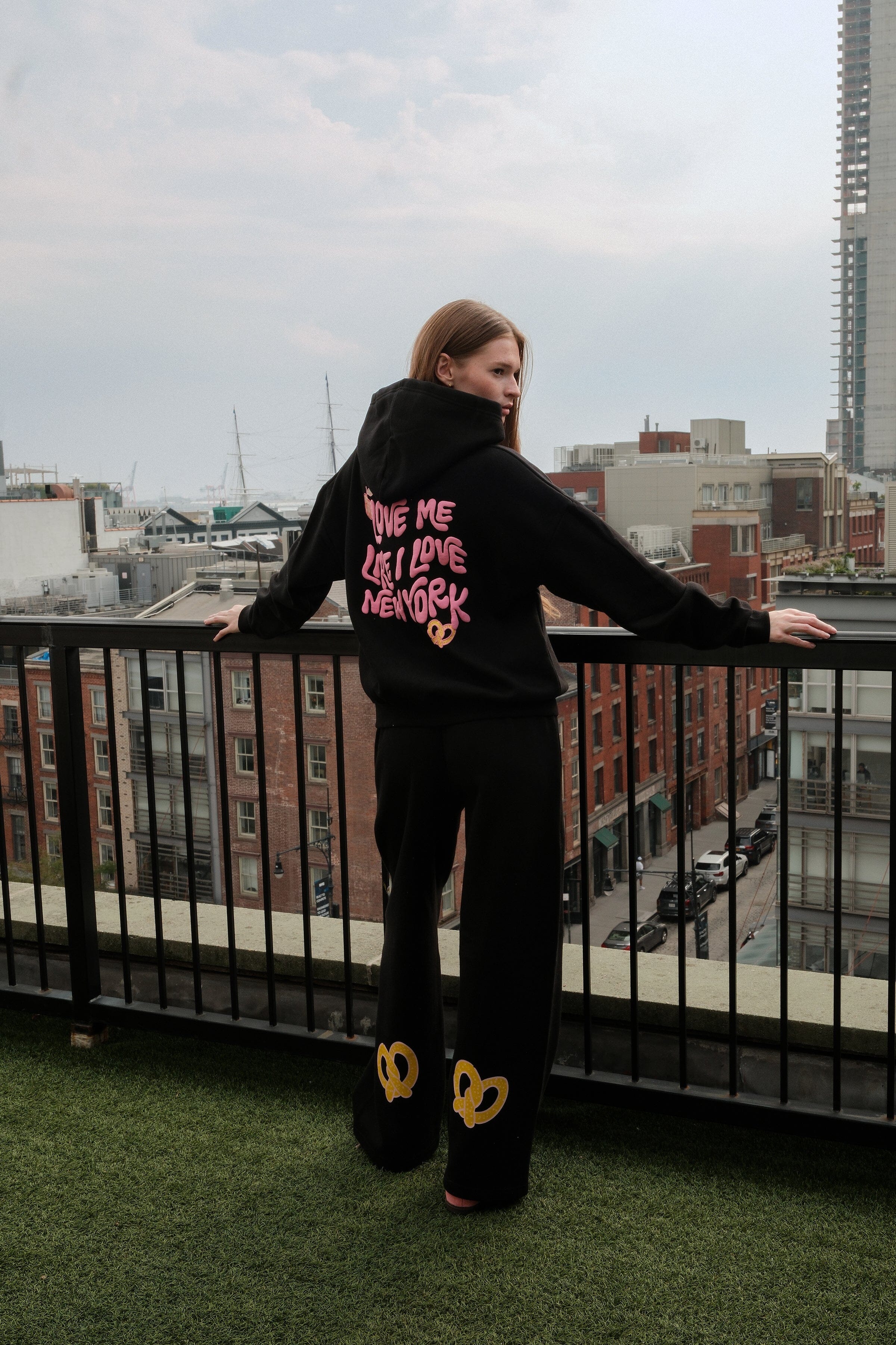 Love Me Like I Love New York Crop Graphic Hoodie Black | Mure + Grand