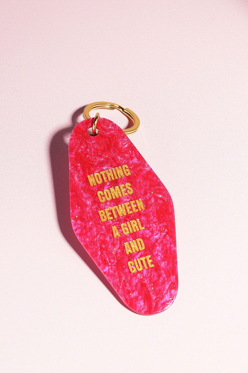 Nothing Comes Between a Girl and Cute Motel Keychain Keychain mure + grand