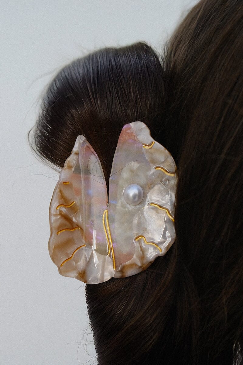Oyster Claw Clip Hair Accessory mure + grand