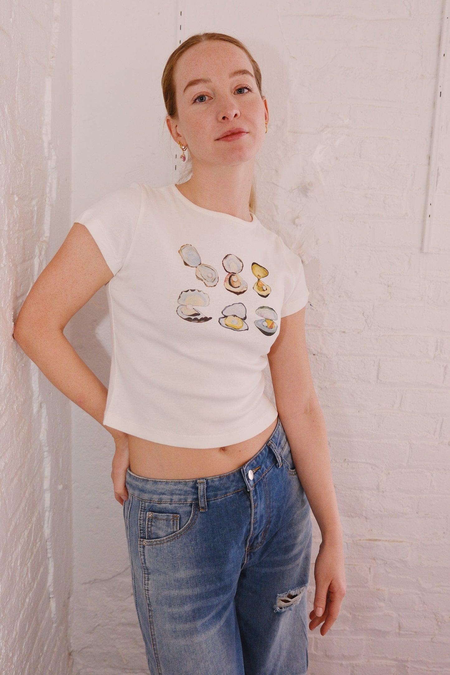 Oyster Party Graphic Baby Tee t-shirt mure + grand