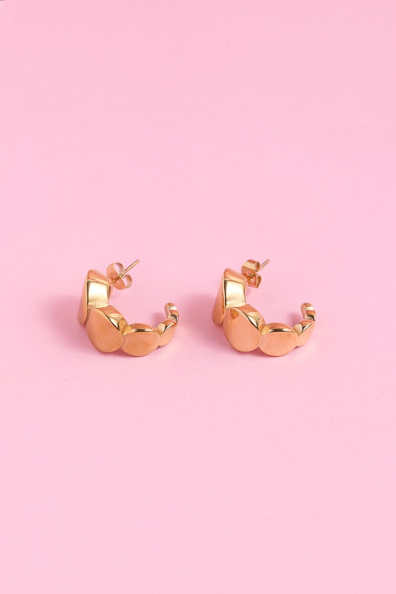 Prya Chunky Hoop Earrings mure + grand