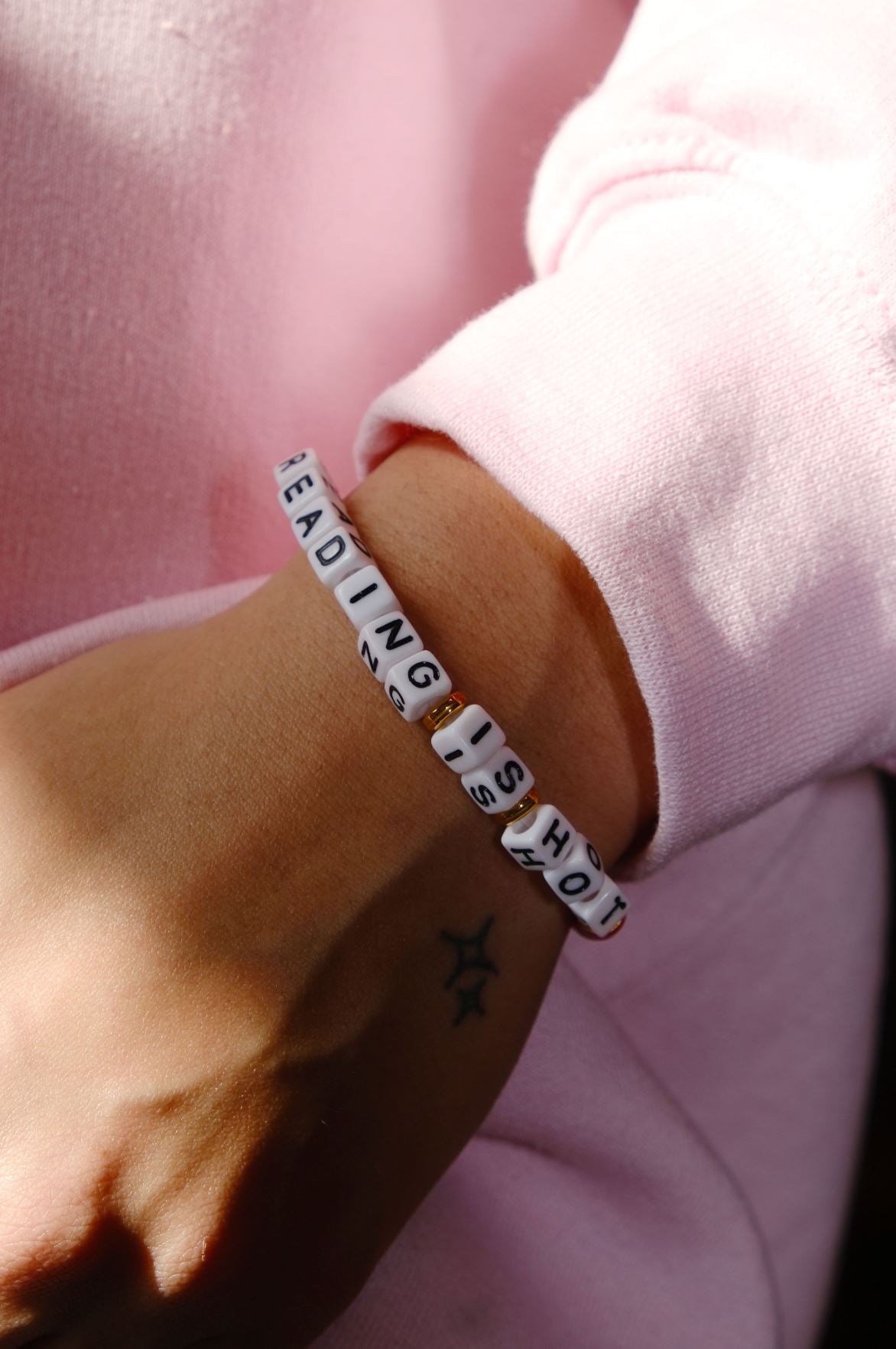 Reading Is Hot Inspirational Beaded Bracelet Bracelet mure + grand