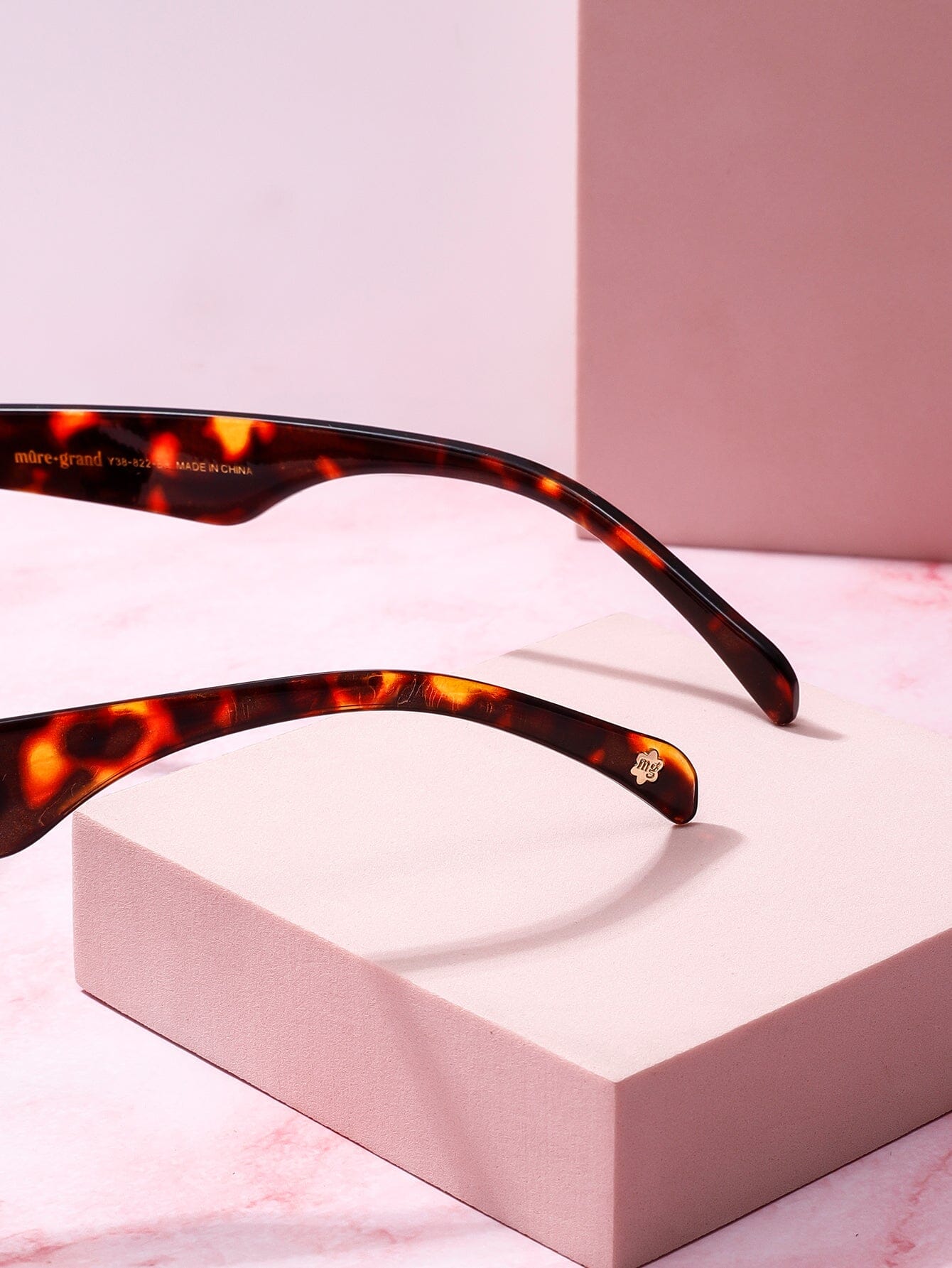 Square Cat Eye Sunglasses Sunglasses mure + grand
