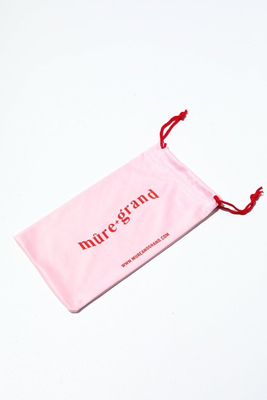 Beachy Keen Rounded Sunglasses Sunglasses Mulberry & Grand