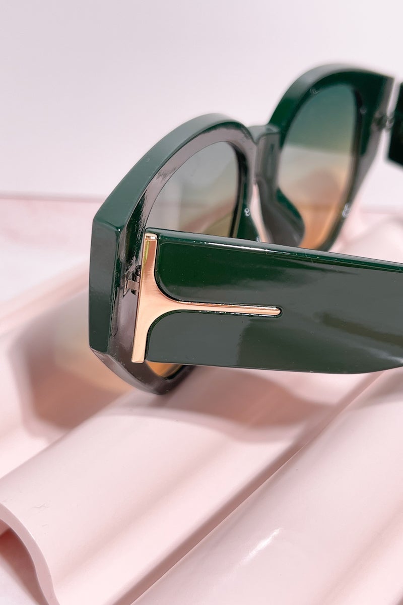 Beachy Keen Rounded Sunglasses Sunglasses Mulberry & Grand