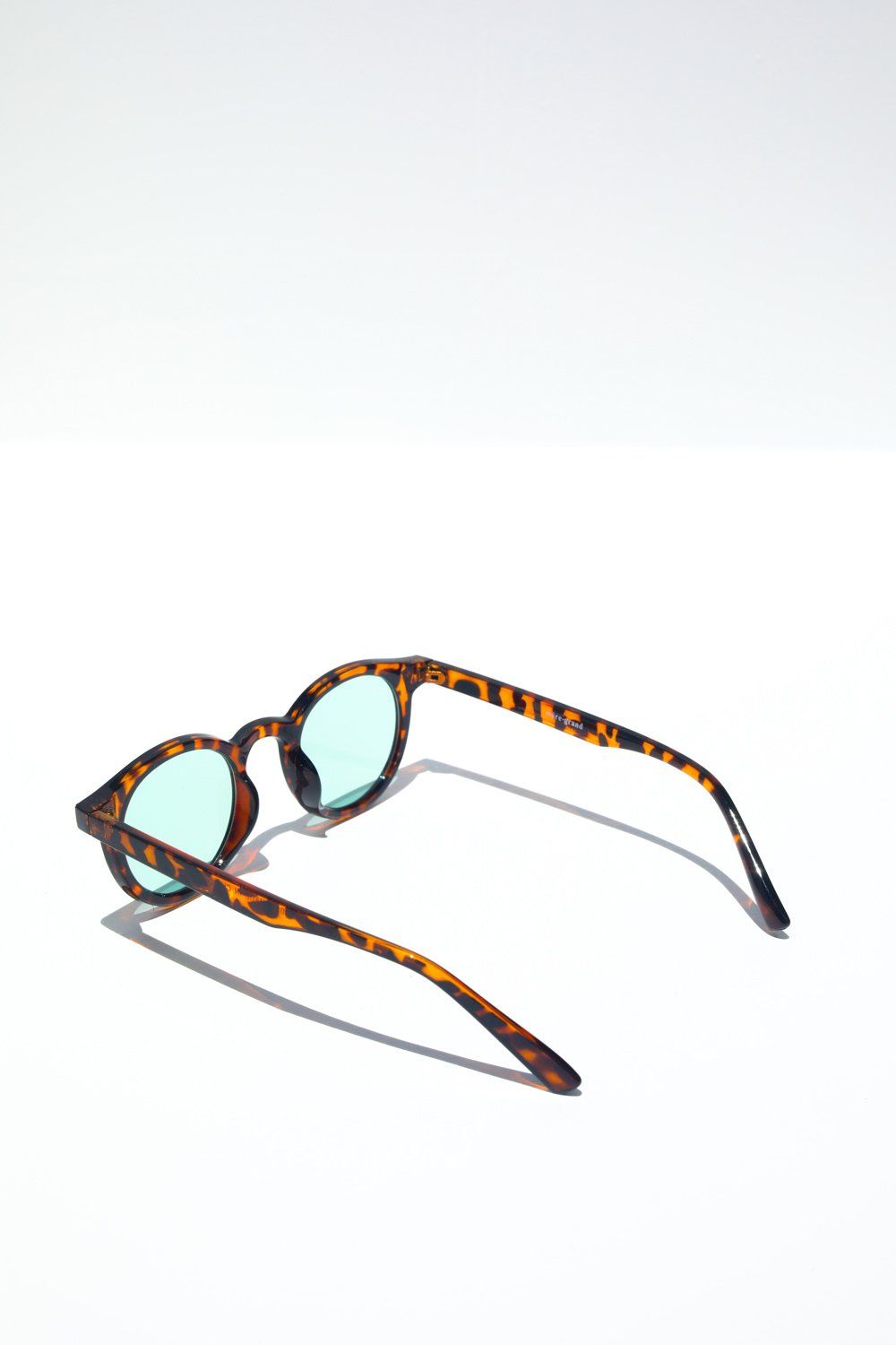 Cabo Rounded Sunglasses Sunglasses Mulberry & Grand