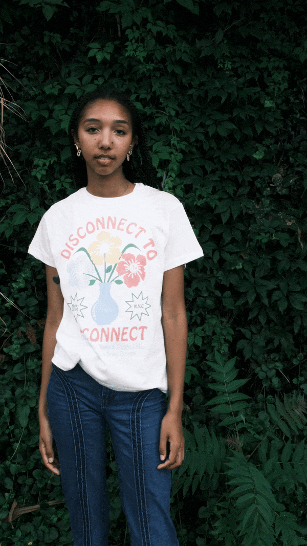 Disconnect to Reconnect T-Shirt t-shirt mure + grand