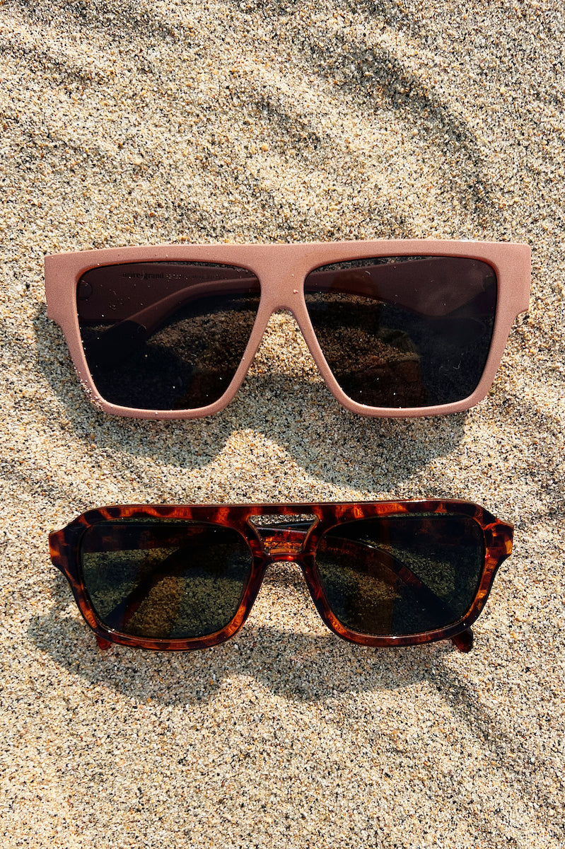 Fete Square Frame Sunglasses Sunglasses Mulberry & Grand