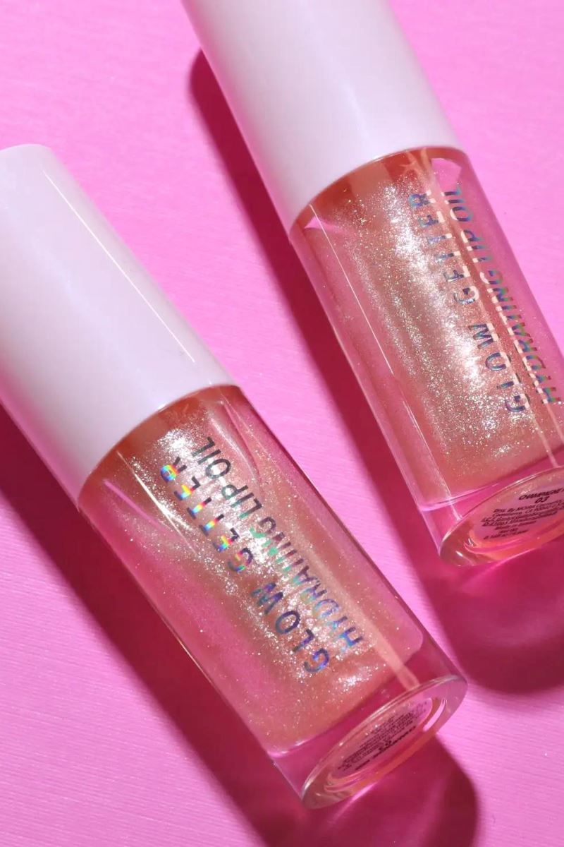 Glow Getter Hydrating Lip Oil in Champagne Kiss Beauty Moira Cosmetics