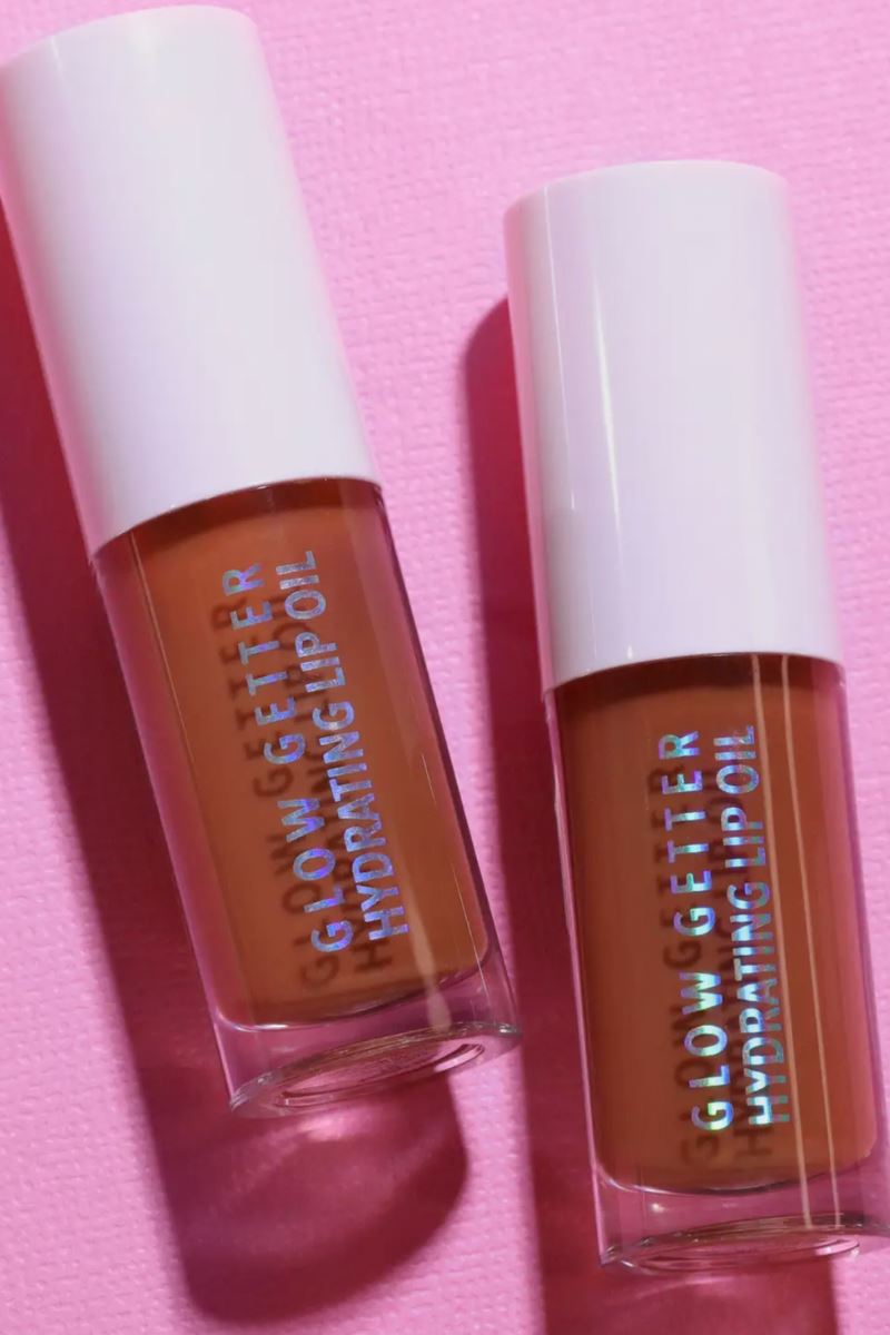 Glow Getter Hydrating Lip Oil in Let's Cuddle Beauty Moira Cosmetics