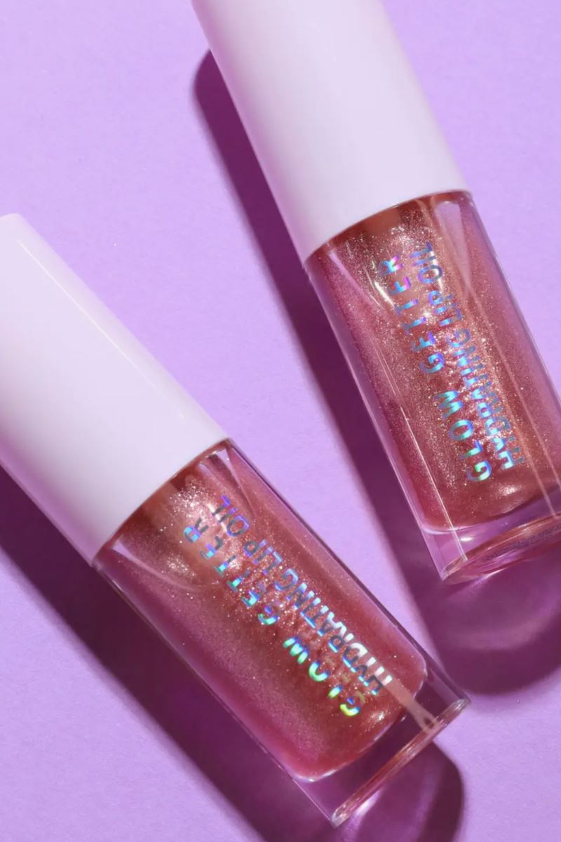 Glow Getter Hydrating Lip Oil in Tickled Pink Beauty Moira Cosmetics
