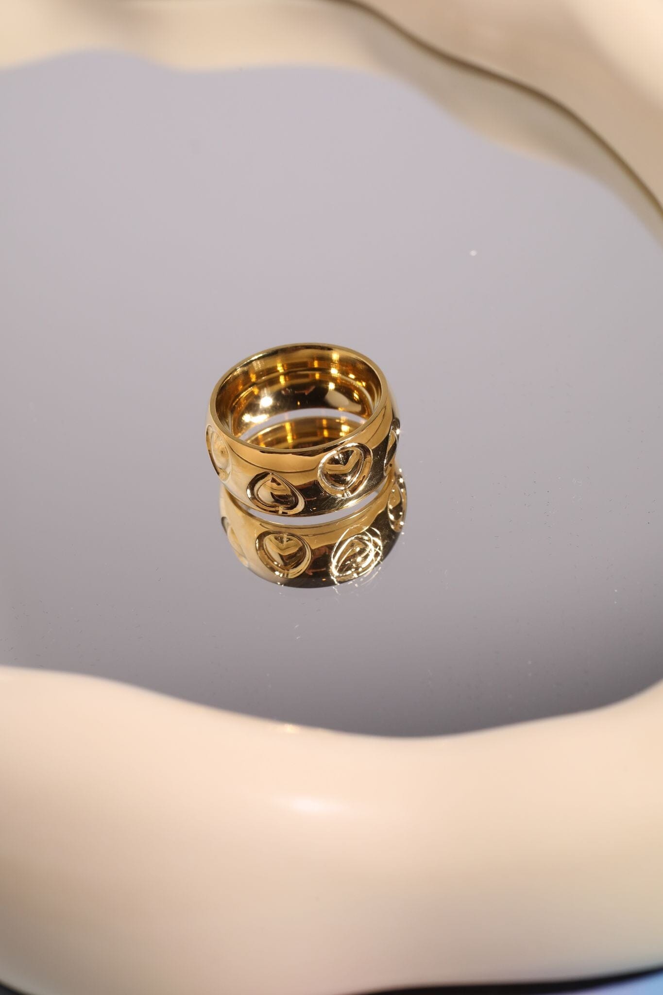 Hearts A Glow Stacking Ring Rings mure + grand