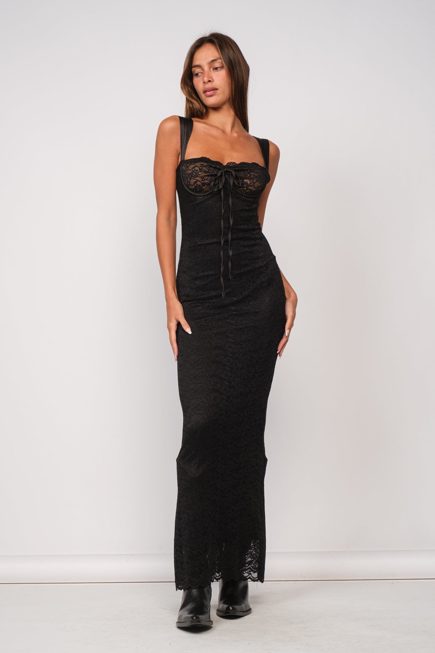 Lizzie Lace Maxi Dress Clothing Sky to Moon