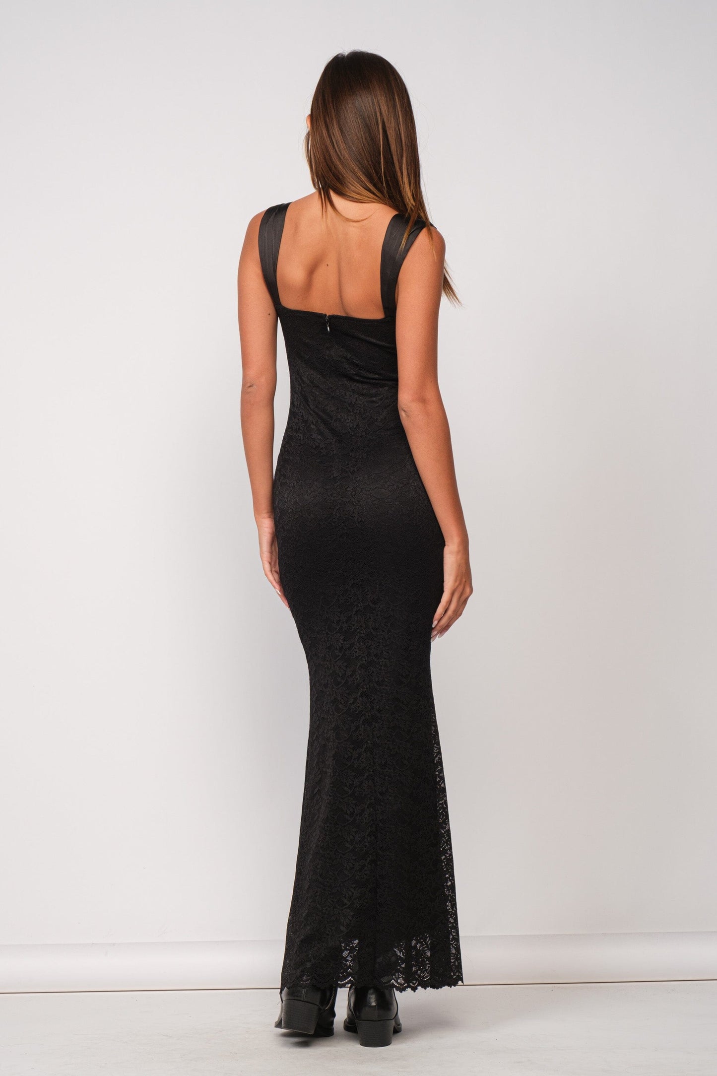 Lizzie Lace Maxi Dress Clothing Sky to Moon