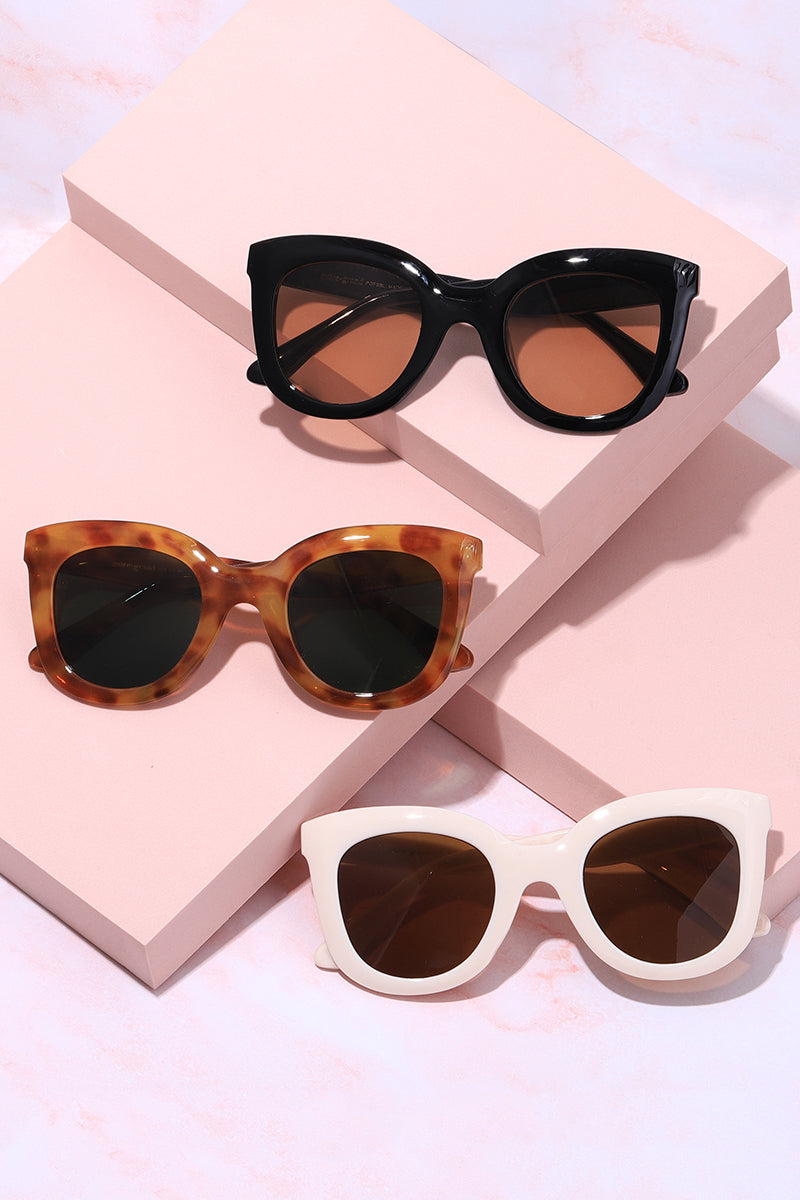 Paloma Oversize Frame Sunglasses Sunglasses Mure + Grand