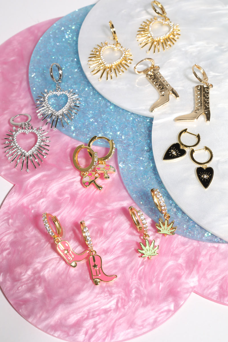 Pot Leaf Charm Dangle Earrings Earrings Mure + Grand