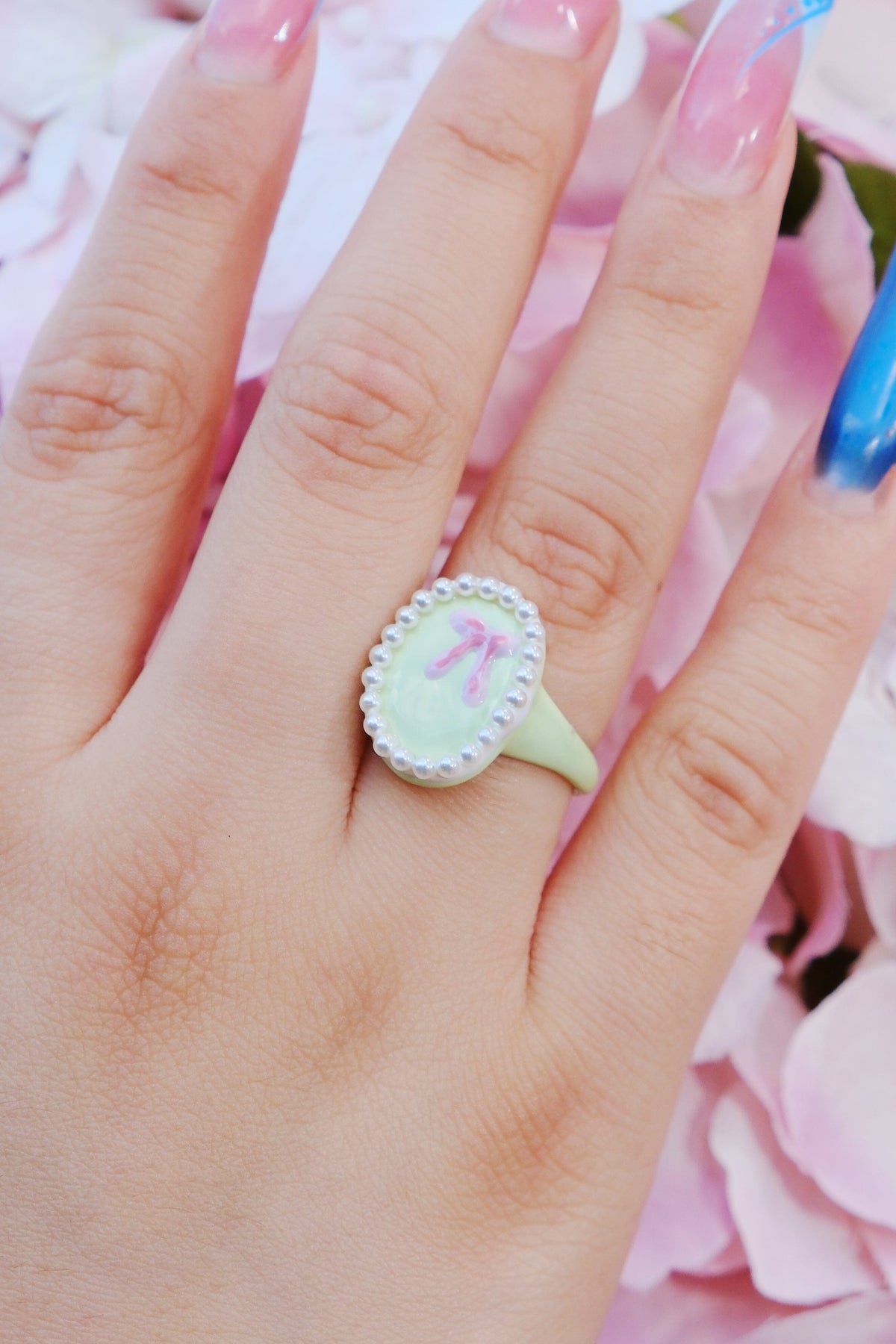 Bowtiquette Painted Stacking RingMure + Grand