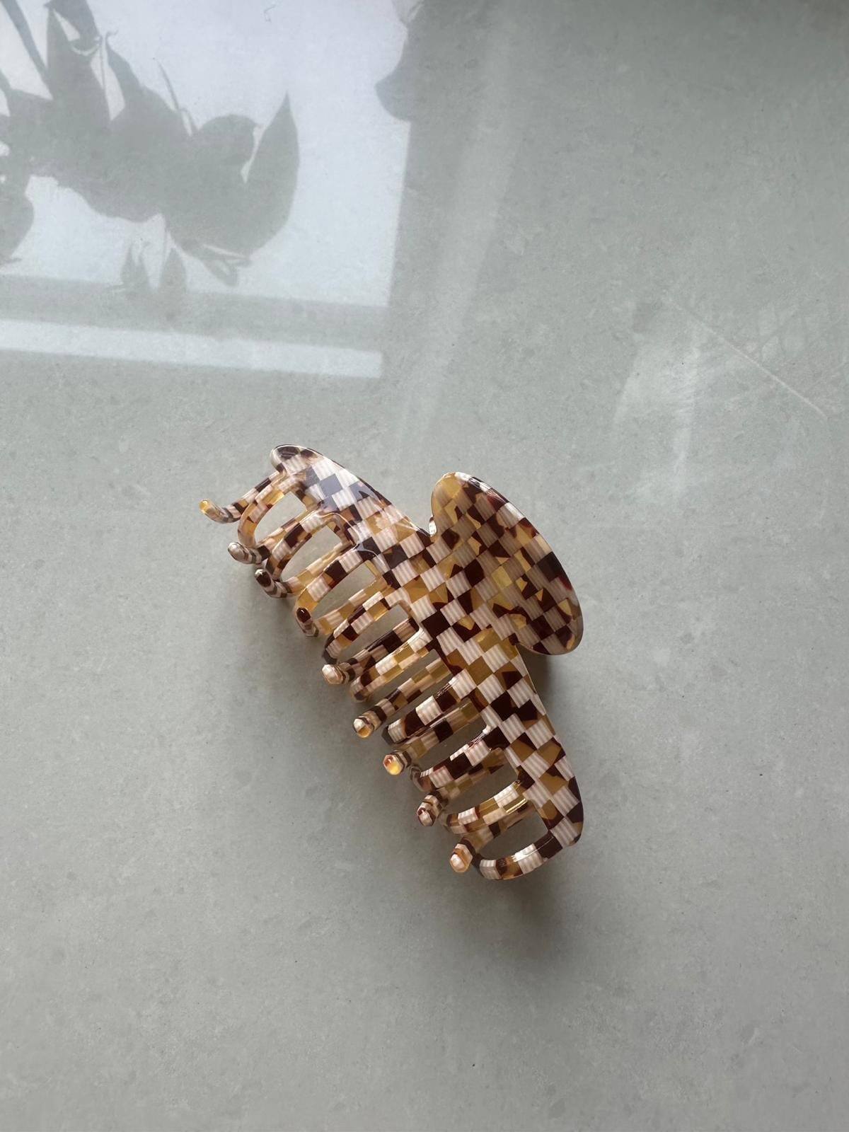 Caramel Macchiato Claw Clip Hair Accessory mure + grand 