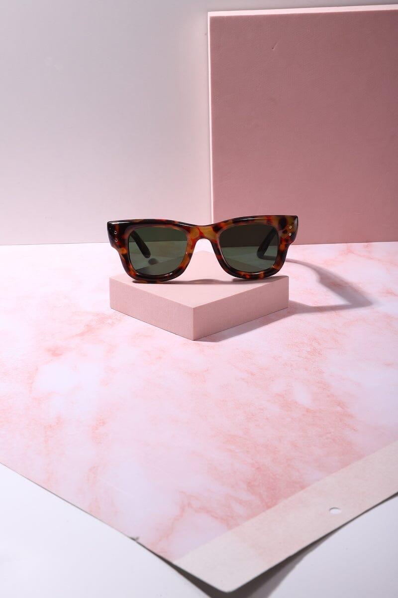 Chasing Daylight Oversized Frame Sunnies Sunglasses mure + grand Tortoise/Green 
