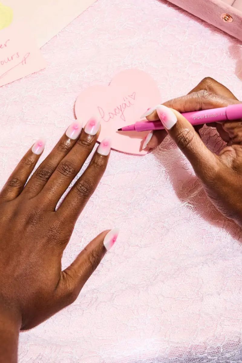 Chill Tips in How Deep Is Your Love Nail Chillhouse 