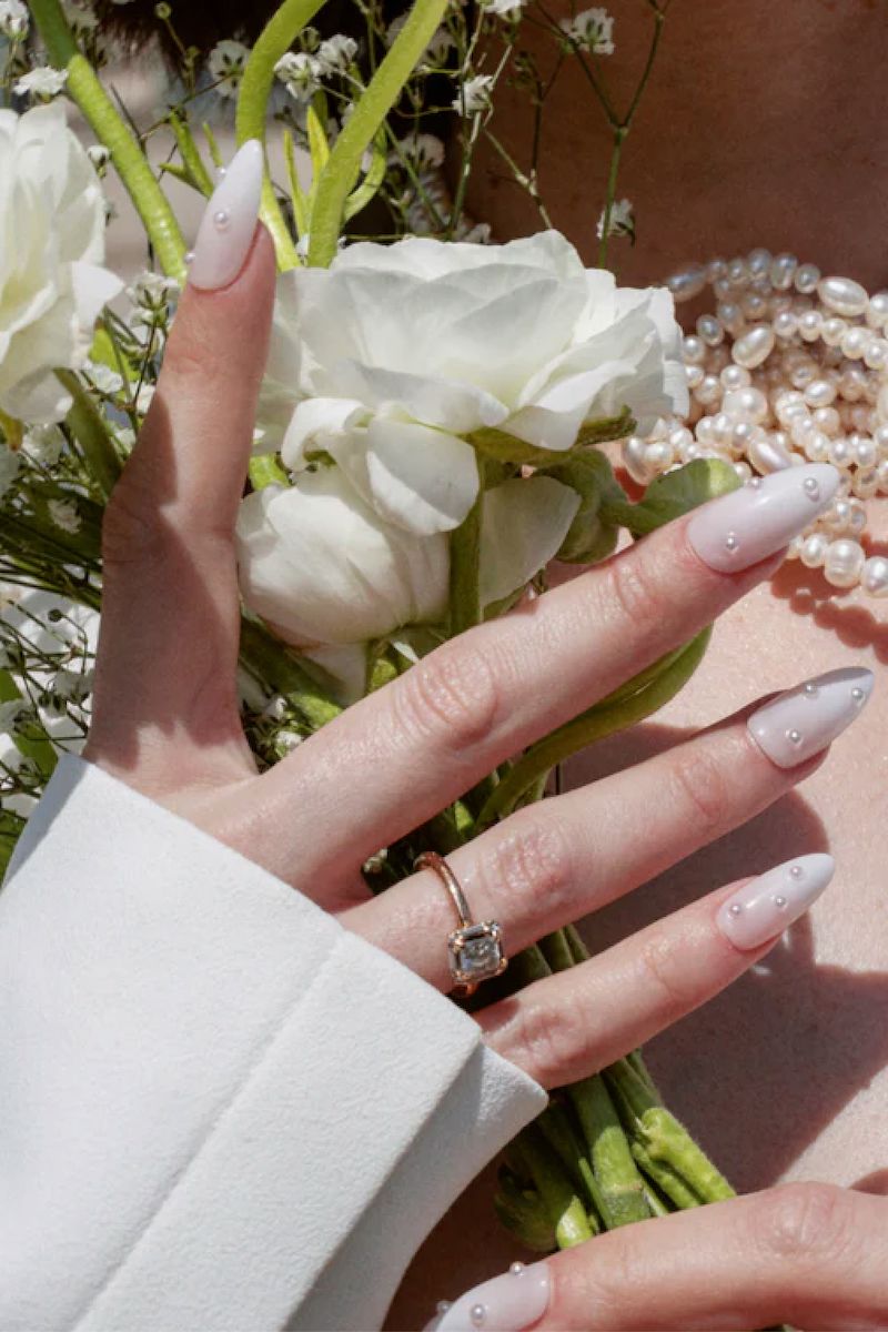 Chill Tips in I Do...Want Champagne Nail Chillhouse 