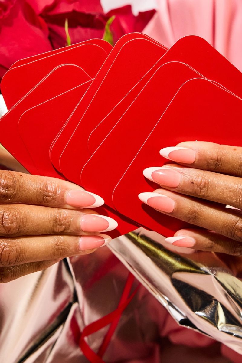 Chill Tips in Maison De Rosalie Nail Chillhouse 