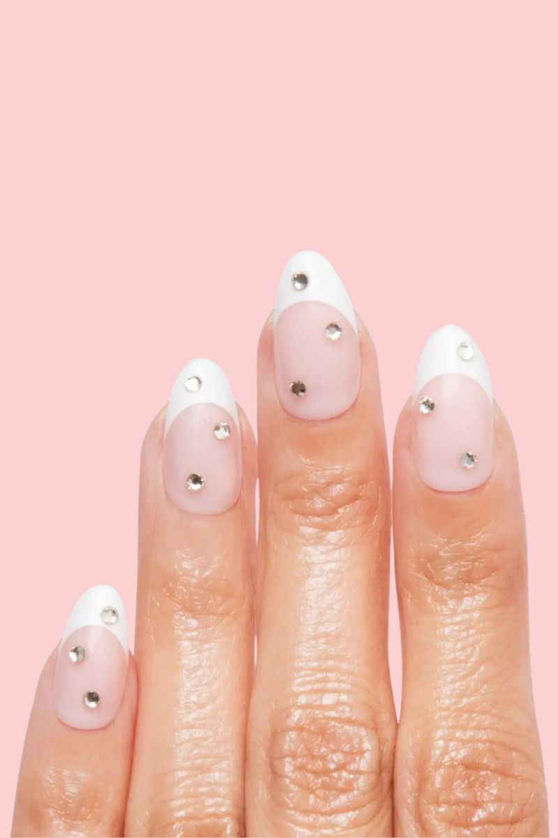 Chill Tips in Veil Drip Nail Chillhouse 