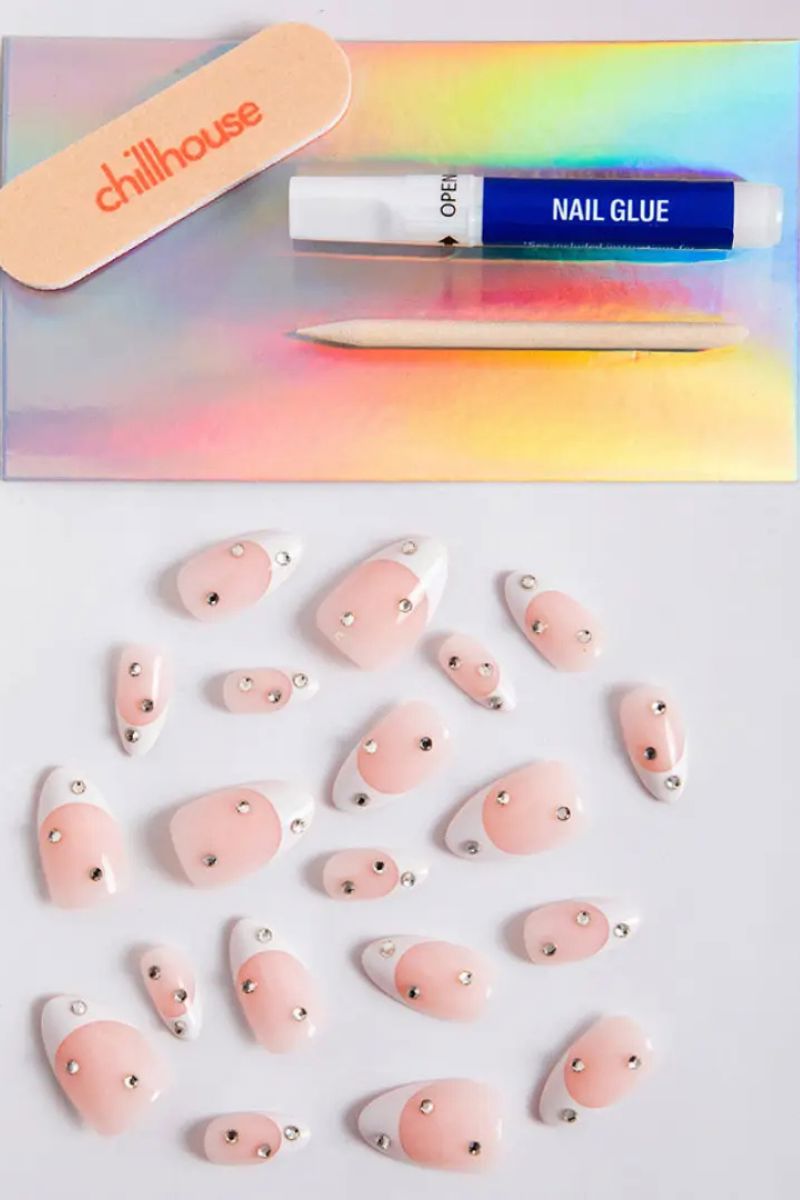Chill Tips in Veil Drip Nail Chillhouse 