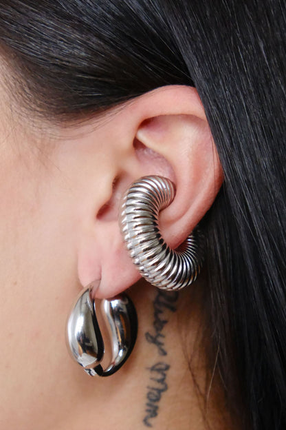 Chunky Ribbed Ear Cuff Earring mure + grand Silver 