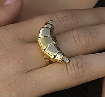 Croissant Stacking Ring Rings mure + grand 
