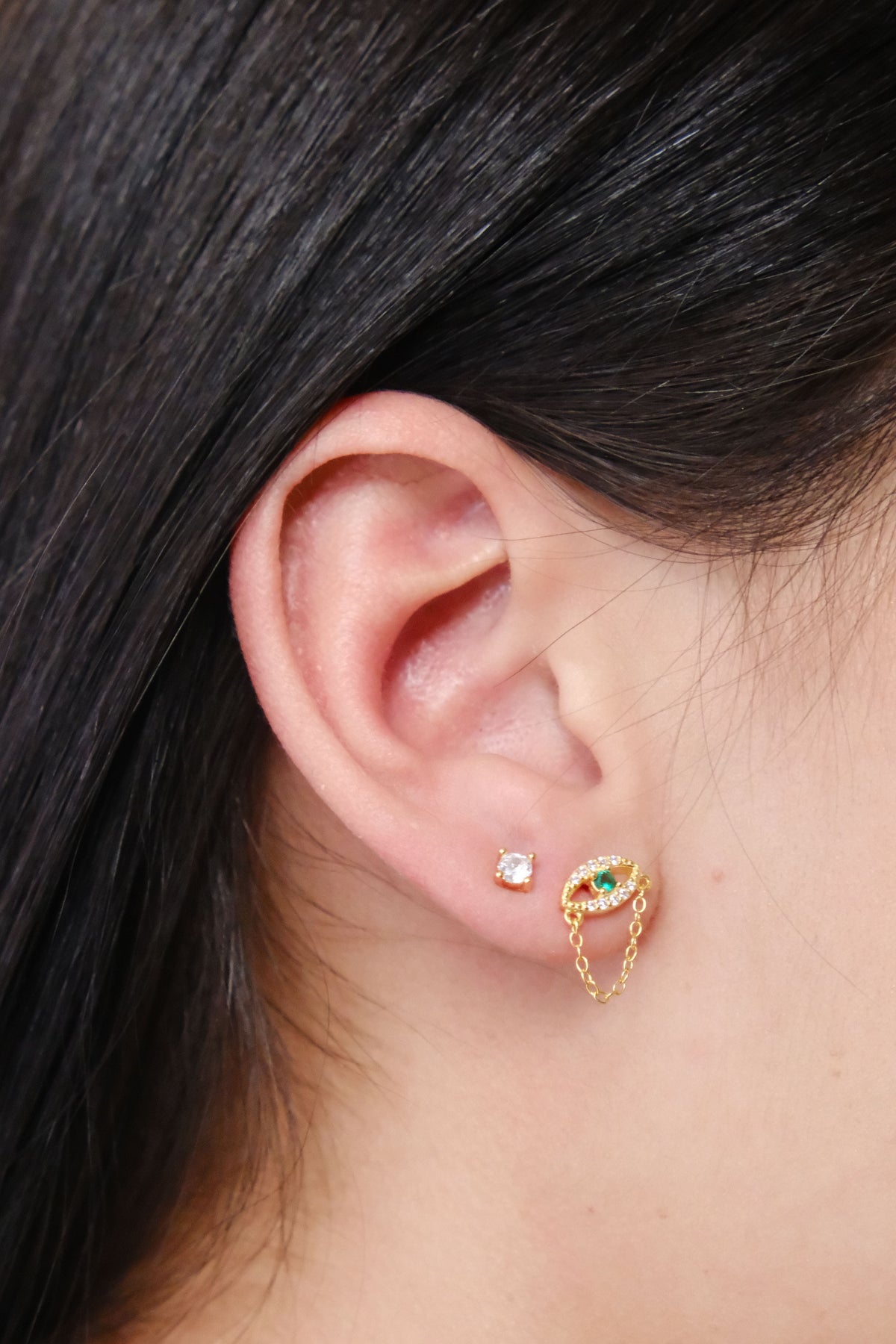 Emerald Eye Sterling Silver Chain Link EarringMure + Grand