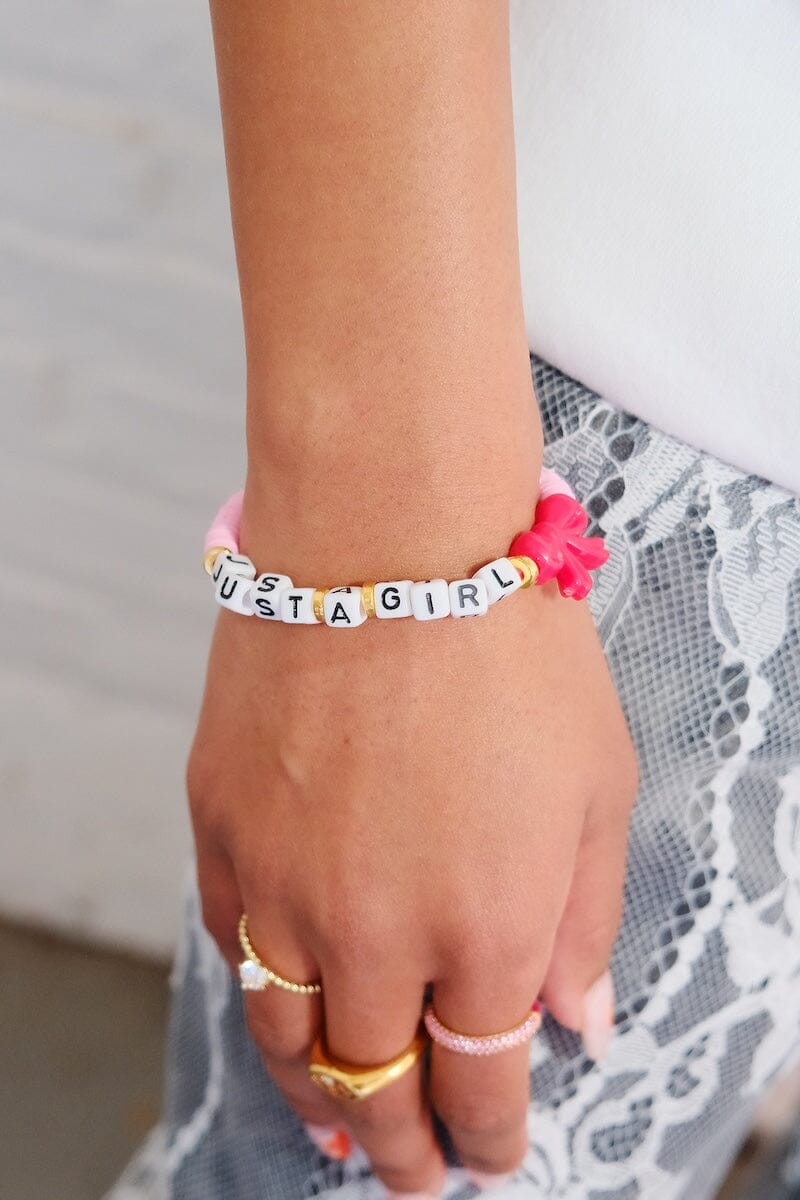 Just A Girl Inspirational Beaded Bracelet Bracelet mure + grand 