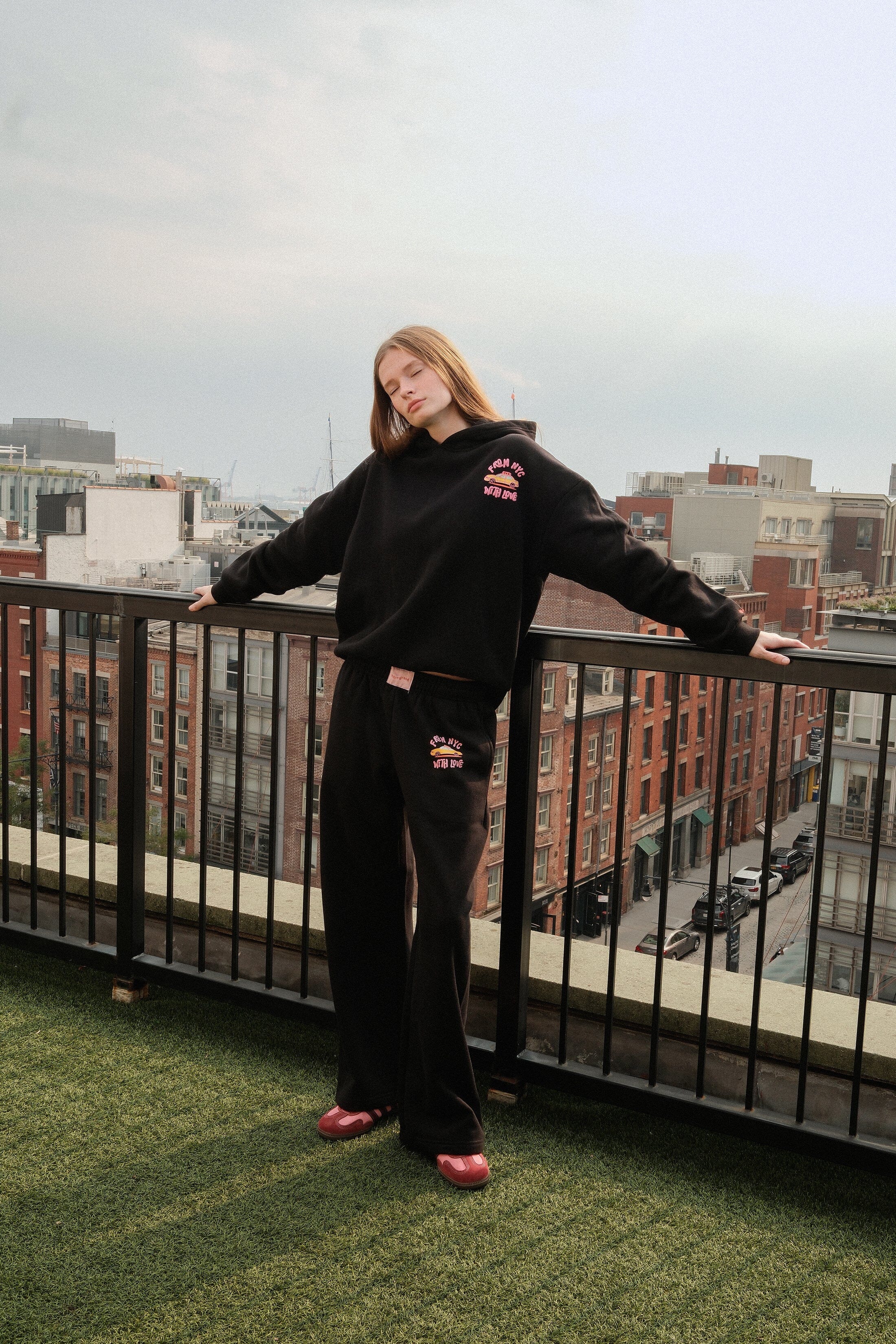 Love Me Like I Love New York Crop Graphic Hoodie Black | Mure + Grand