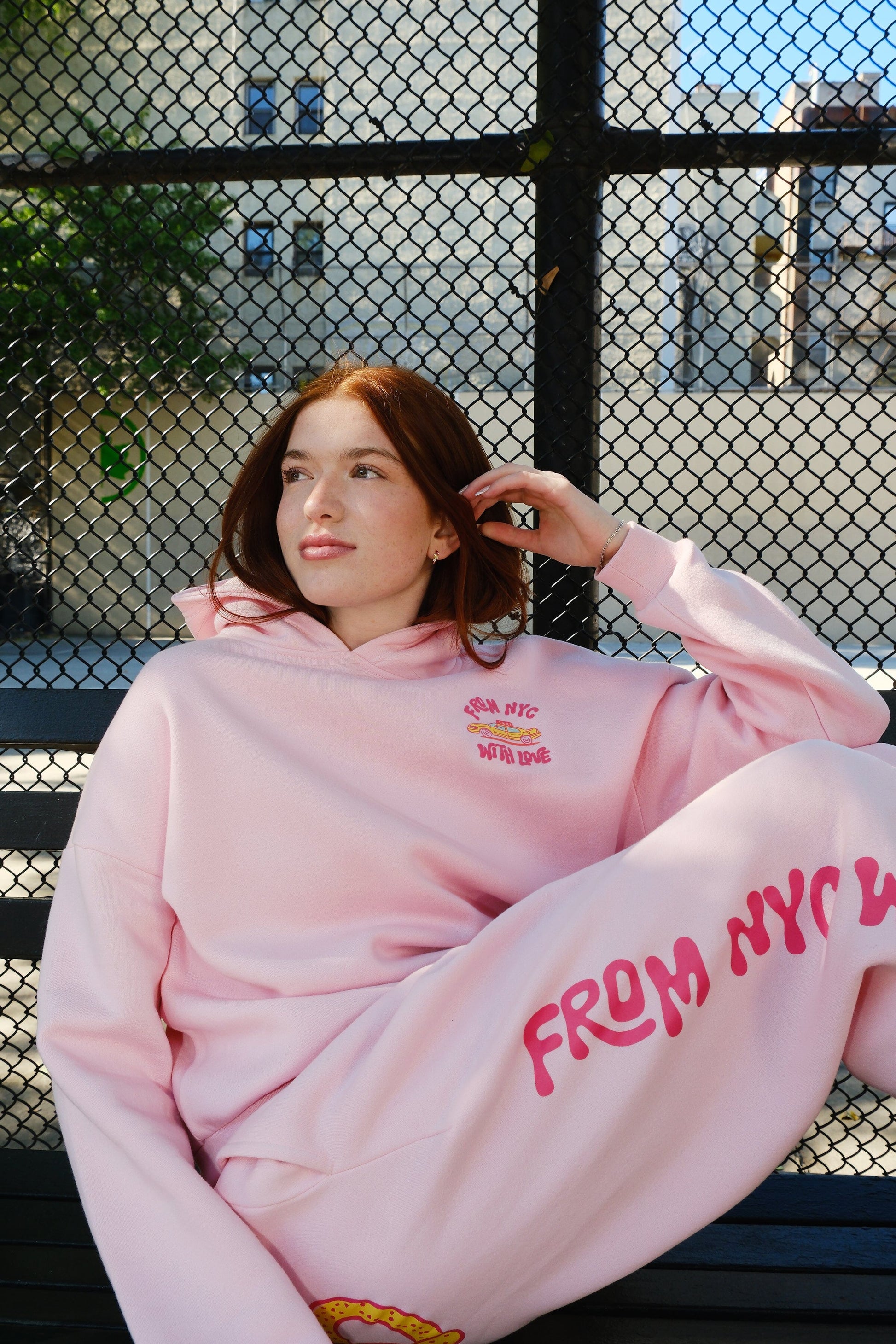 Love Me Like I Love New York Crop Graphic Hoodie mure + grand 