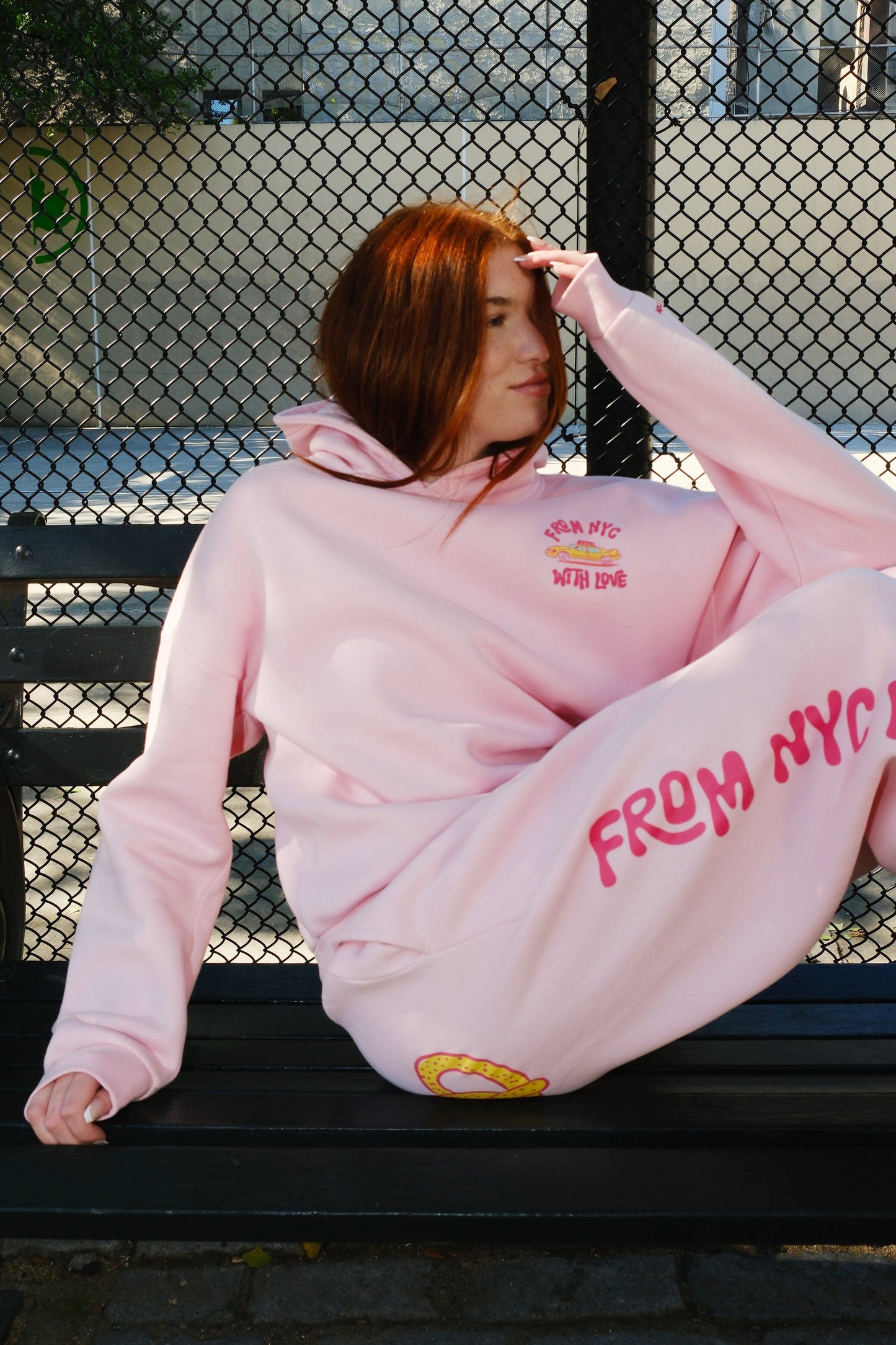 Love Me Like I Love New York Crop Graphic Hoodie mure + grand 