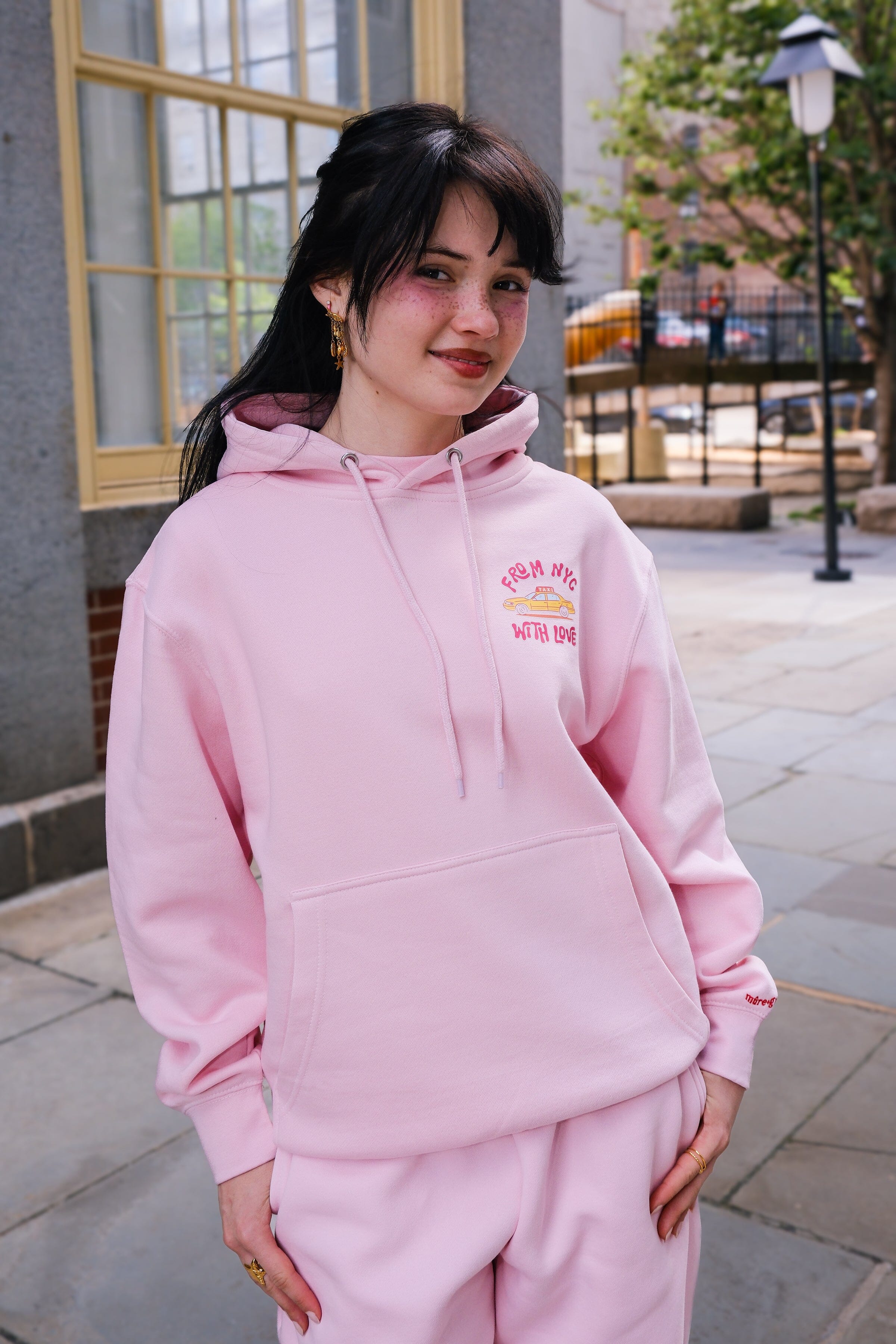 Love Me Like I Love New York Crop Graphic Hoodie (Pink)